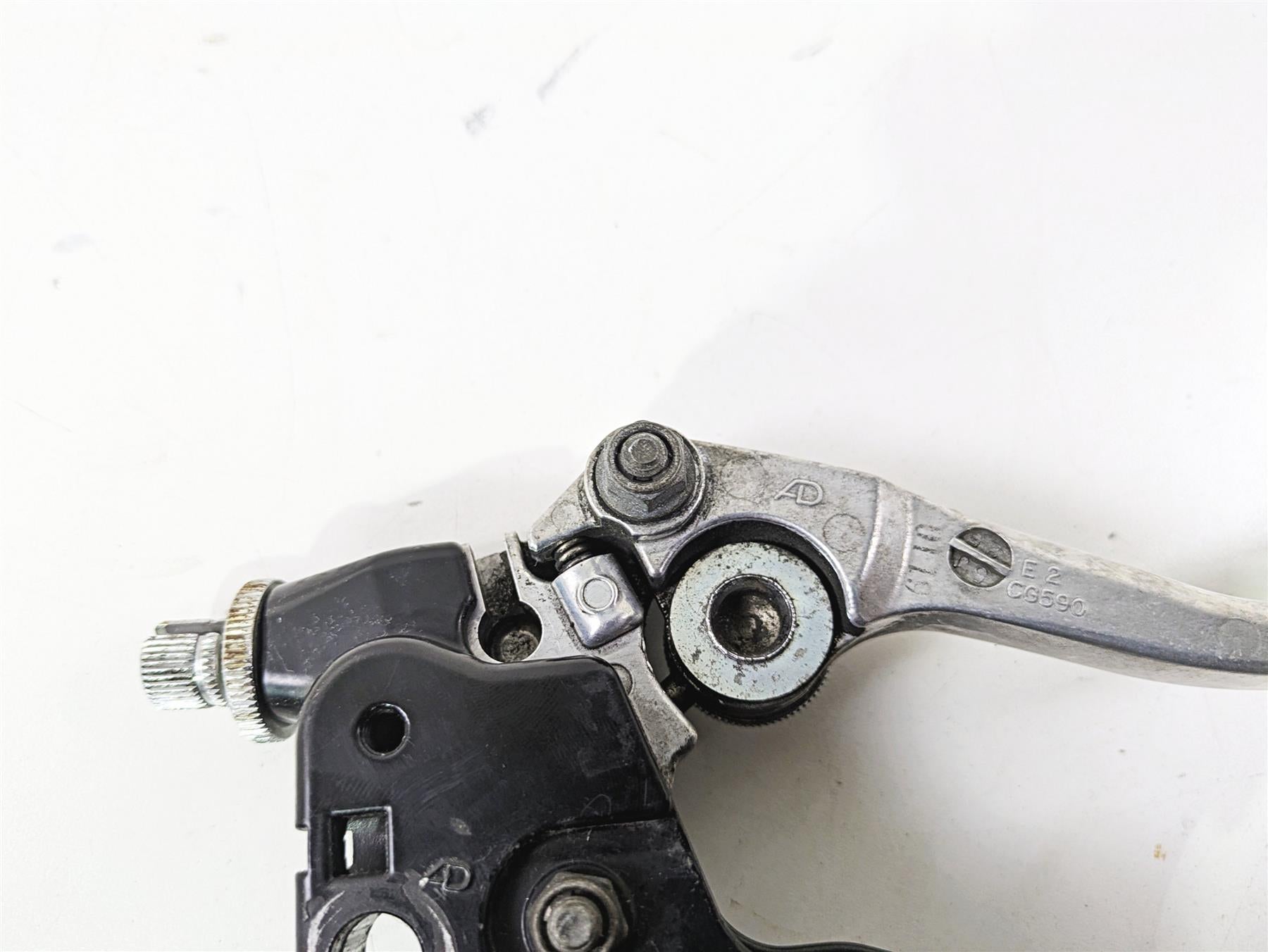 2006 Triumph Rocket 3 Clutch Perch Mount & Lever Small Rash T2043040 {{ shop.shopifyCountryName }} - Mototech271