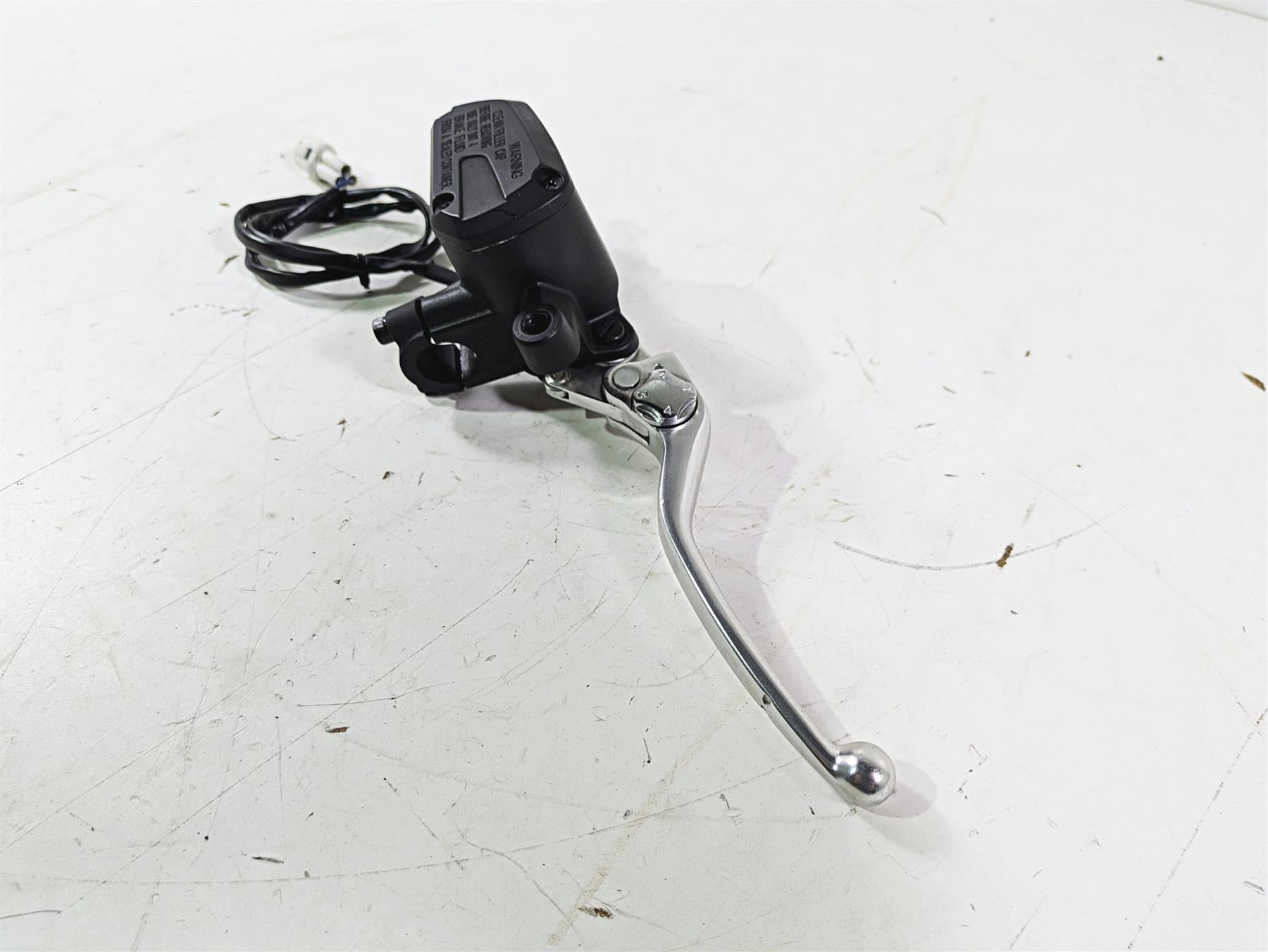 2014 Moto Guzzi California 1400 Touring Front Brake Master Cylinder 887764 {{ shop.shopifyCountryName }} - Mototech271
