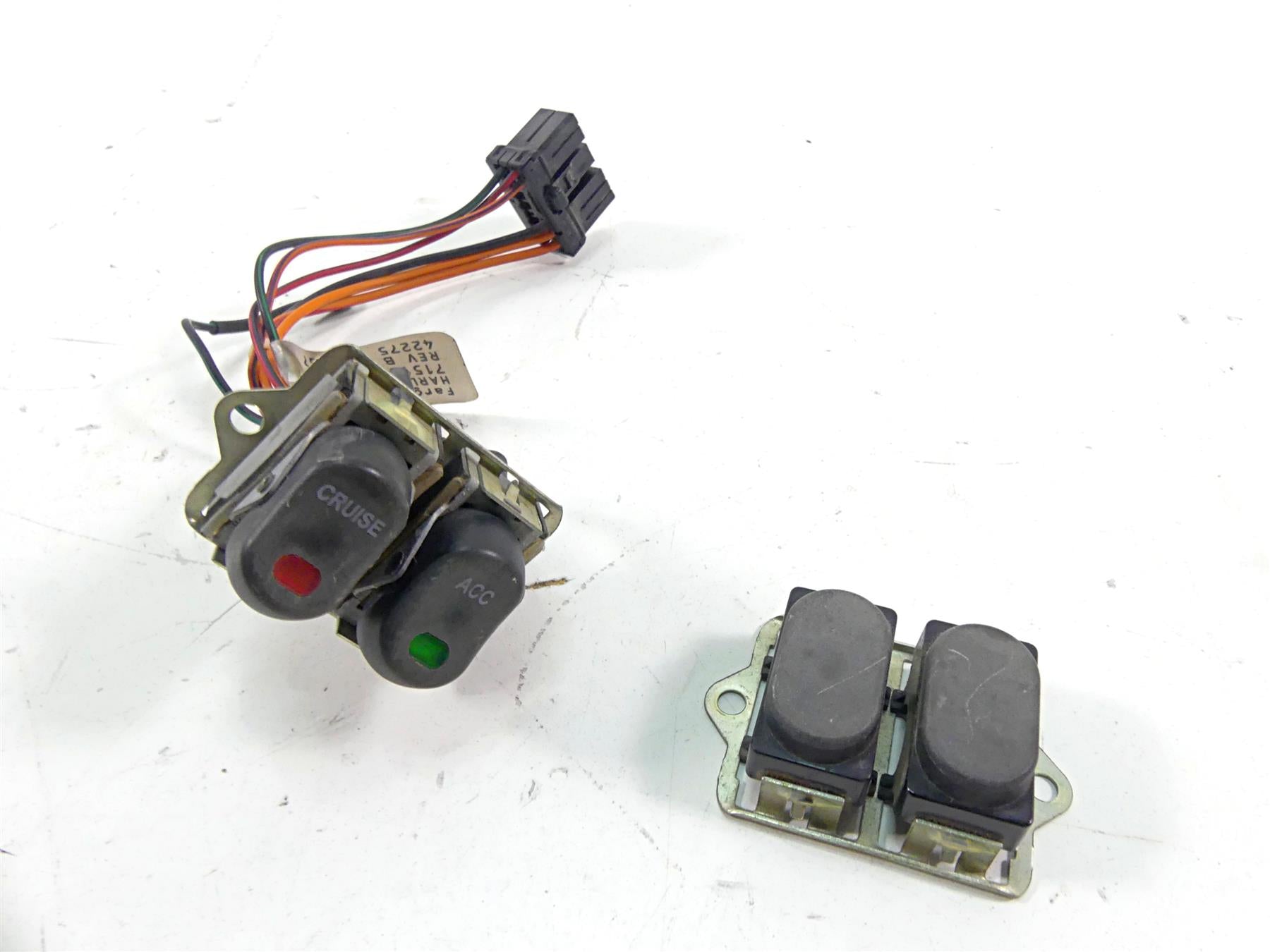 2008 Harley Touring FLHX Street Glide Auxiliary Switch Set 71513-98 {{ shop.shopifyCountryName }} - Mototech271
