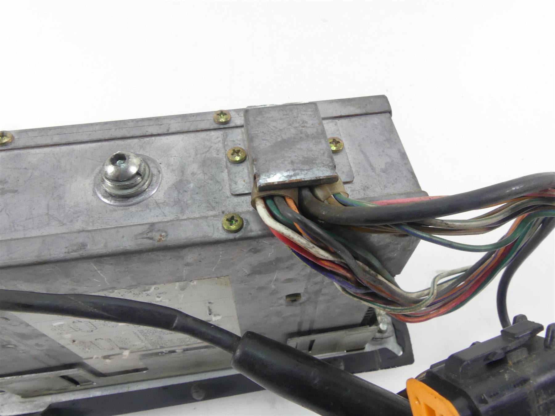 1995 Harley Touring FLHTCU Electra Glide Radio Amp + Pac IS31 Module 76164-94 {{ shop.shopifyCountryName }} - Mototech271