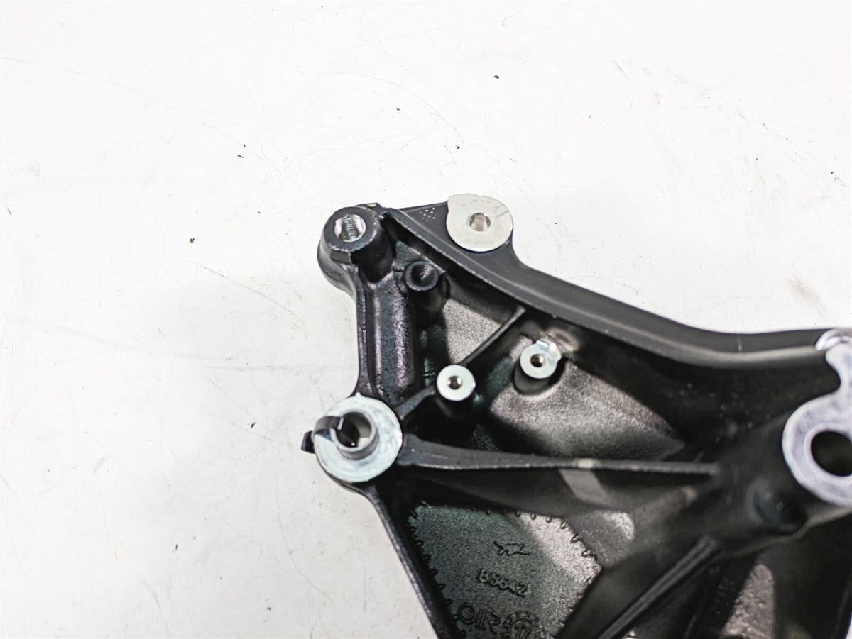 2017 Mv Agusta Dragster 800 Right Frame Footpeg Mount Plate Bracket 8BA0B5642 {{ shop.shopifyCountryName }} - Mototech271