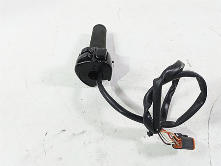 2004 Harley FLSTCI Softail Heritage Right Hand Control Switch 71684-06A 71683-06 {{ shop.shopifyCountryName }} - Mototech271