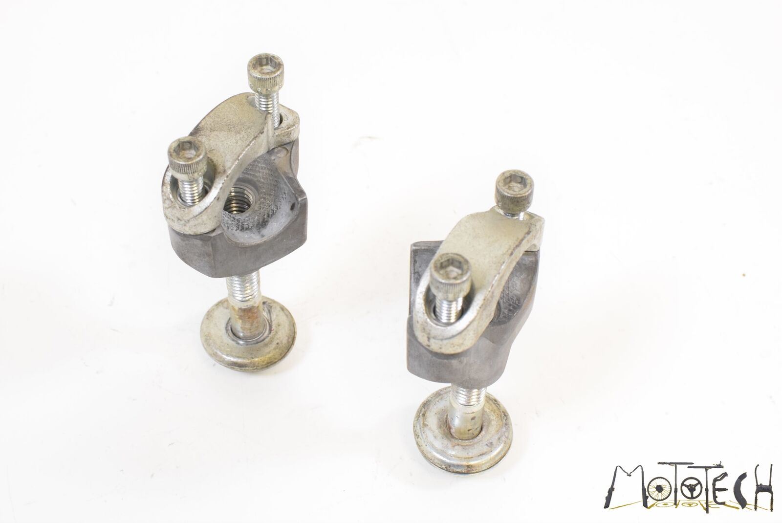 1997 Harley Touring FLHRI Road King Handlebar Riser Holder Mount SET 56149-88B {{ shop.shopifyCountryName }} - Mototech271