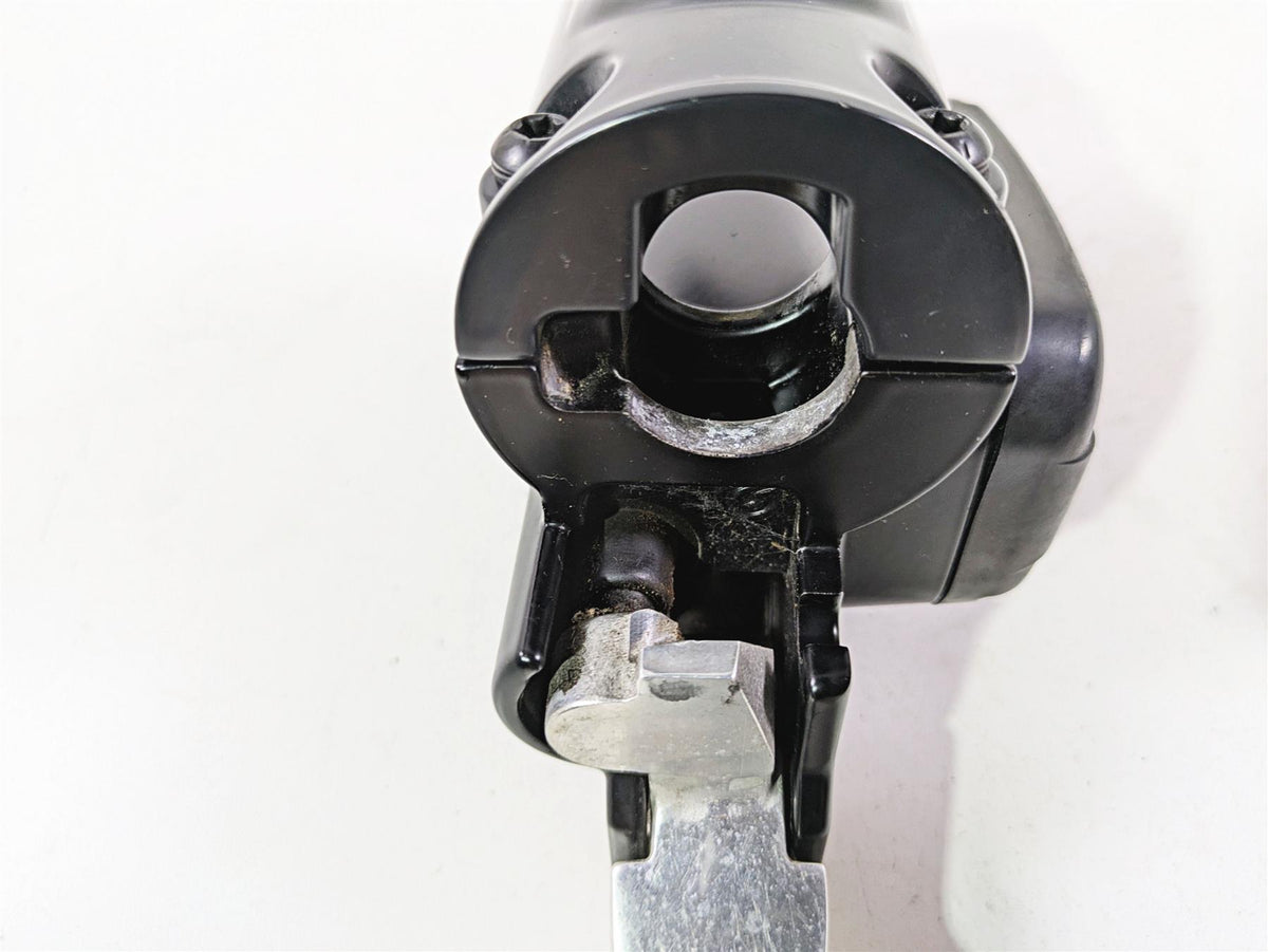 2021 Harley Touring FLTRX Road Glide Front Brake Master Cylinder 42855-06D {{ shop.shopifyCountryName }} - Mototech271