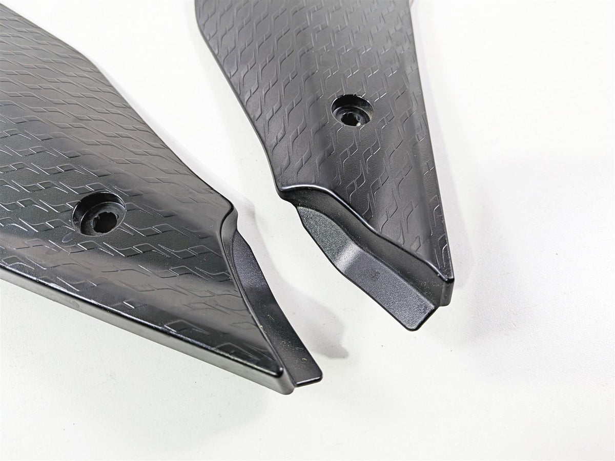 2016 Yamaha YZF R1 RN32 Left Right Gas Tank Cover Fairing 2CR-24129-00 {{ shop.shopifyCountryName }} - Mototech271
