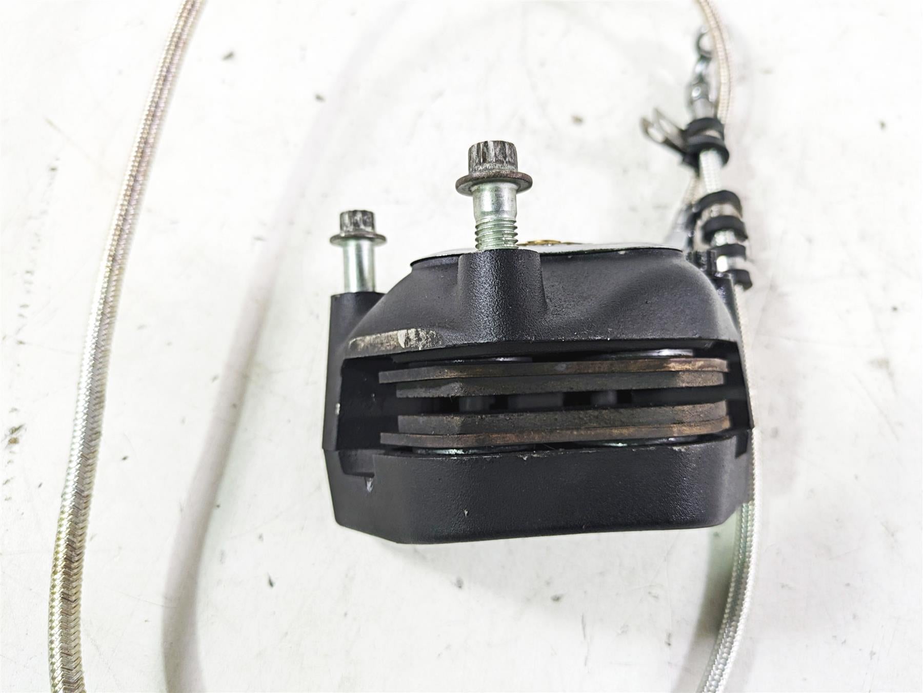 2002 Harley FLSTC Softail Heritage Classic Front Brake Caliper + Line 44046-00D {{ shop.shopifyCountryName }} - Mototech271