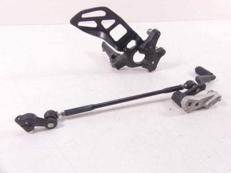 2018 Suzuki GSXR750 Left Front Driver Footpeg Gear Shift Lever Set 43521-47H20 {{ shop.shopifyCountryName }} - Mototech271