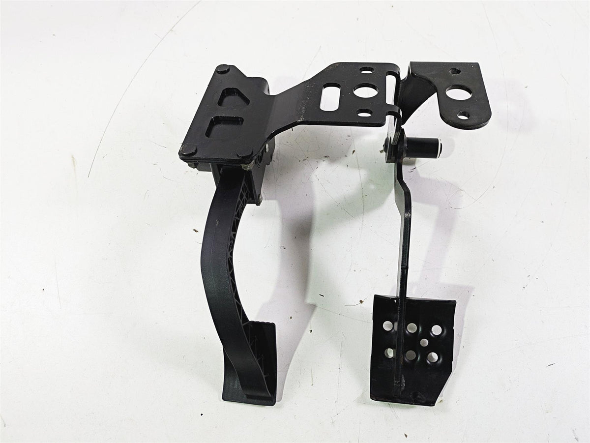 2022 Polaris Ranger 1000 Premium Accelerator & Brake Pedal + Mount 4080107 {{ shop.shopifyCountryName }} - Mototech271