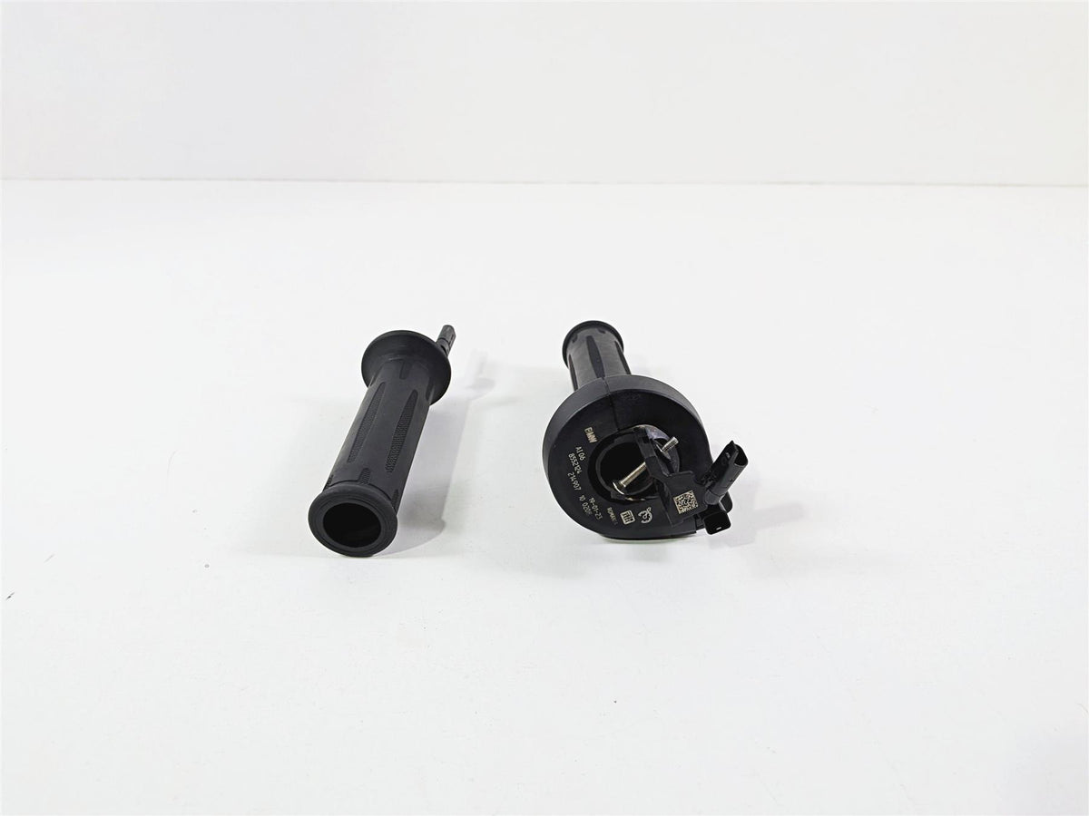2023 BMW R1250RT RTP K52 Heated Left Right Hand Grip Set 61318549455 61318552124 {{ shop.shopifyCountryName }} - Mototech271