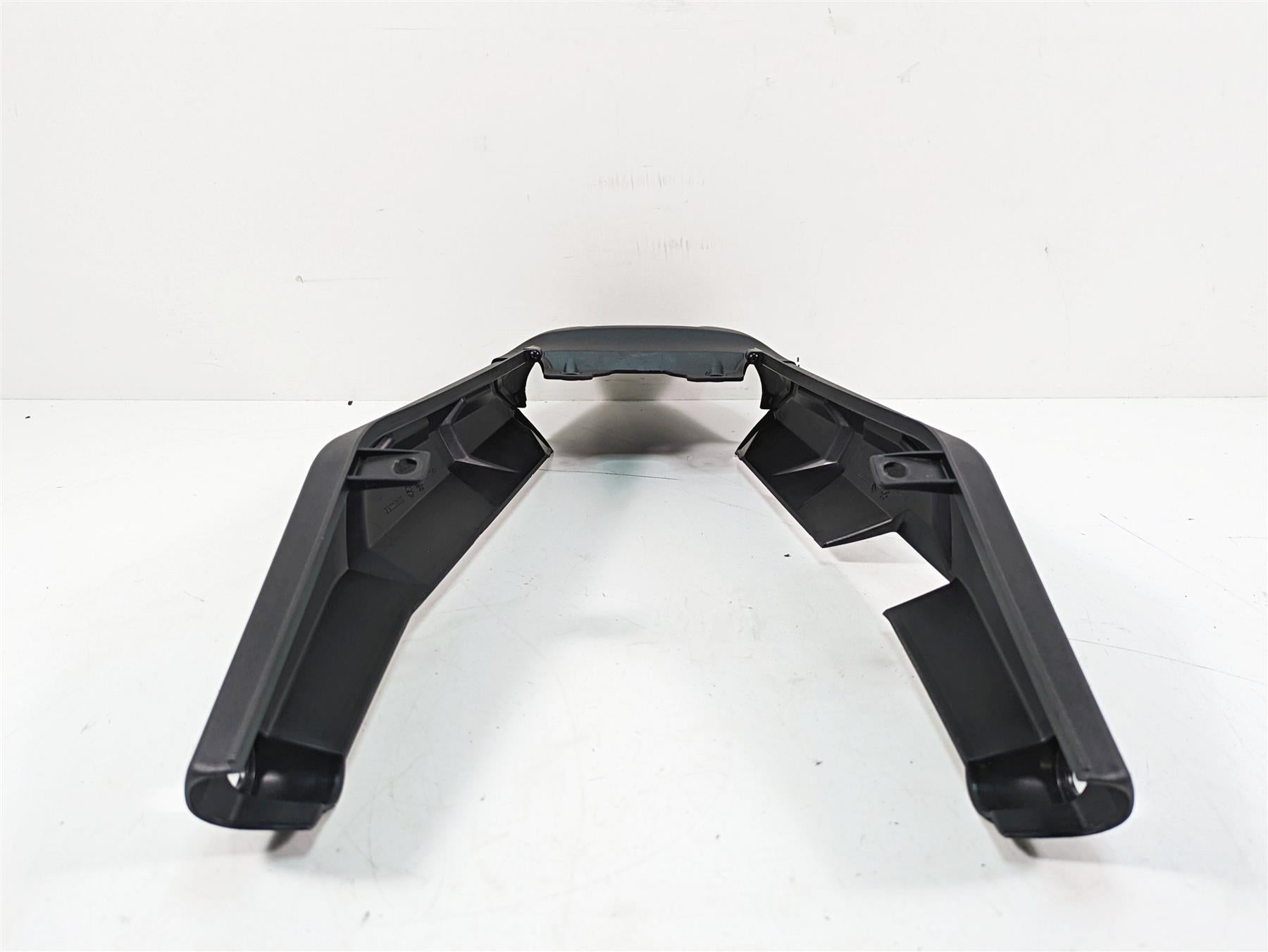 2020 Moto Guzzi V85 TT Adventure Rear Tail Side Cover Fairing Set -Read 2B005352 {{ shop.shopifyCountryName }} - Mototech271