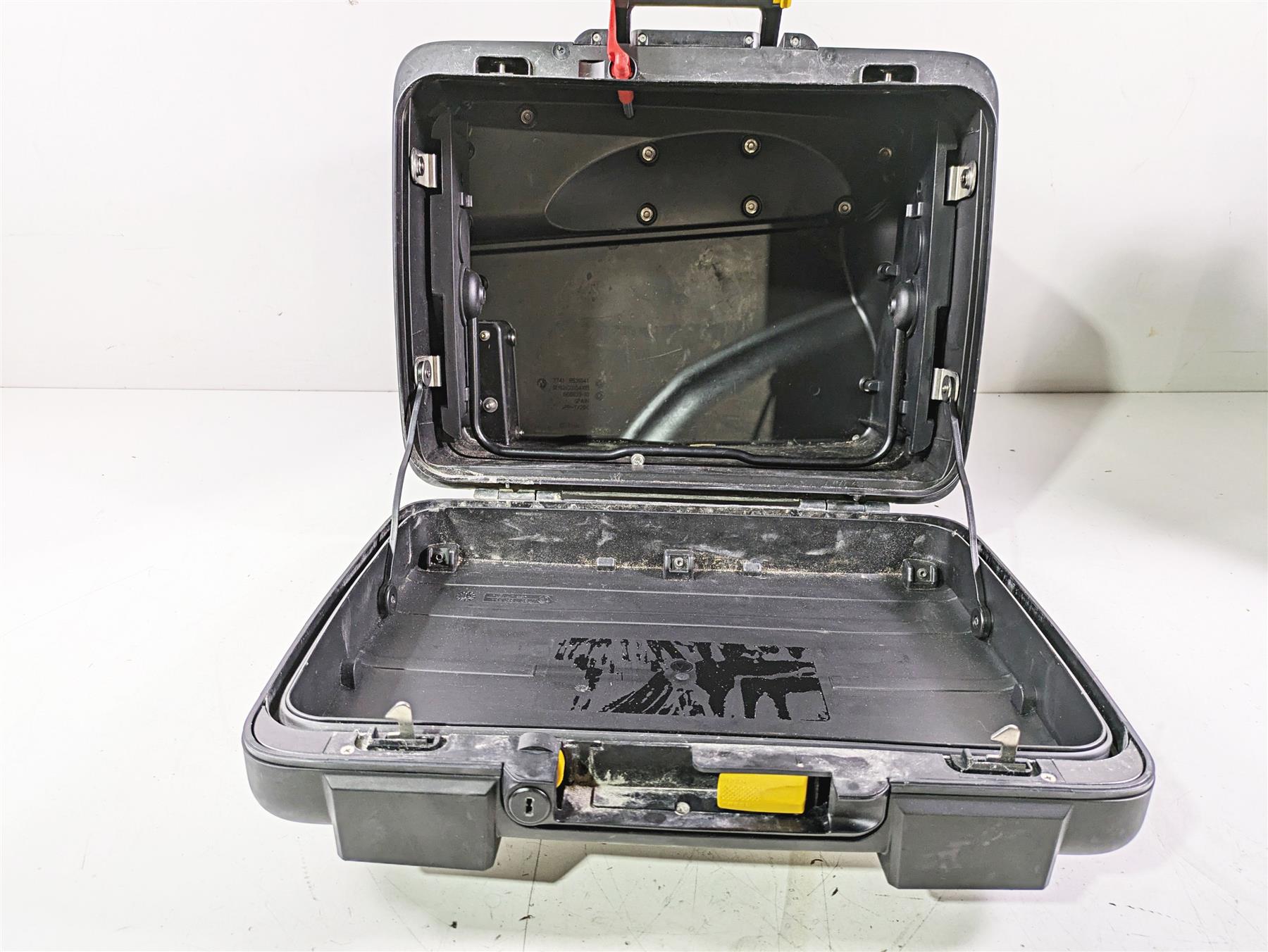 2018 BMW R1200GS GSW K50 Left Right Vario Case Saddlebags Set 77409899411 {{ shop.shopifyCountryName }} - Mototech271