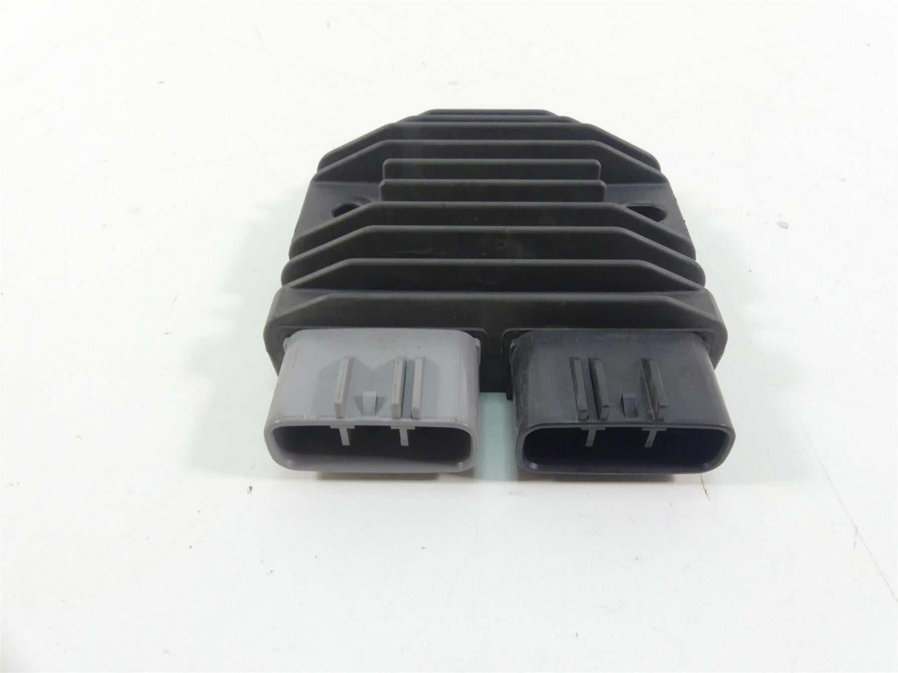 2009 Yamaha XV1700 Road Star Warrior Rectifier Voltage Regulator 5JW-81960-00-00 {{ shop.shopifyCountryName }} - Mototech271