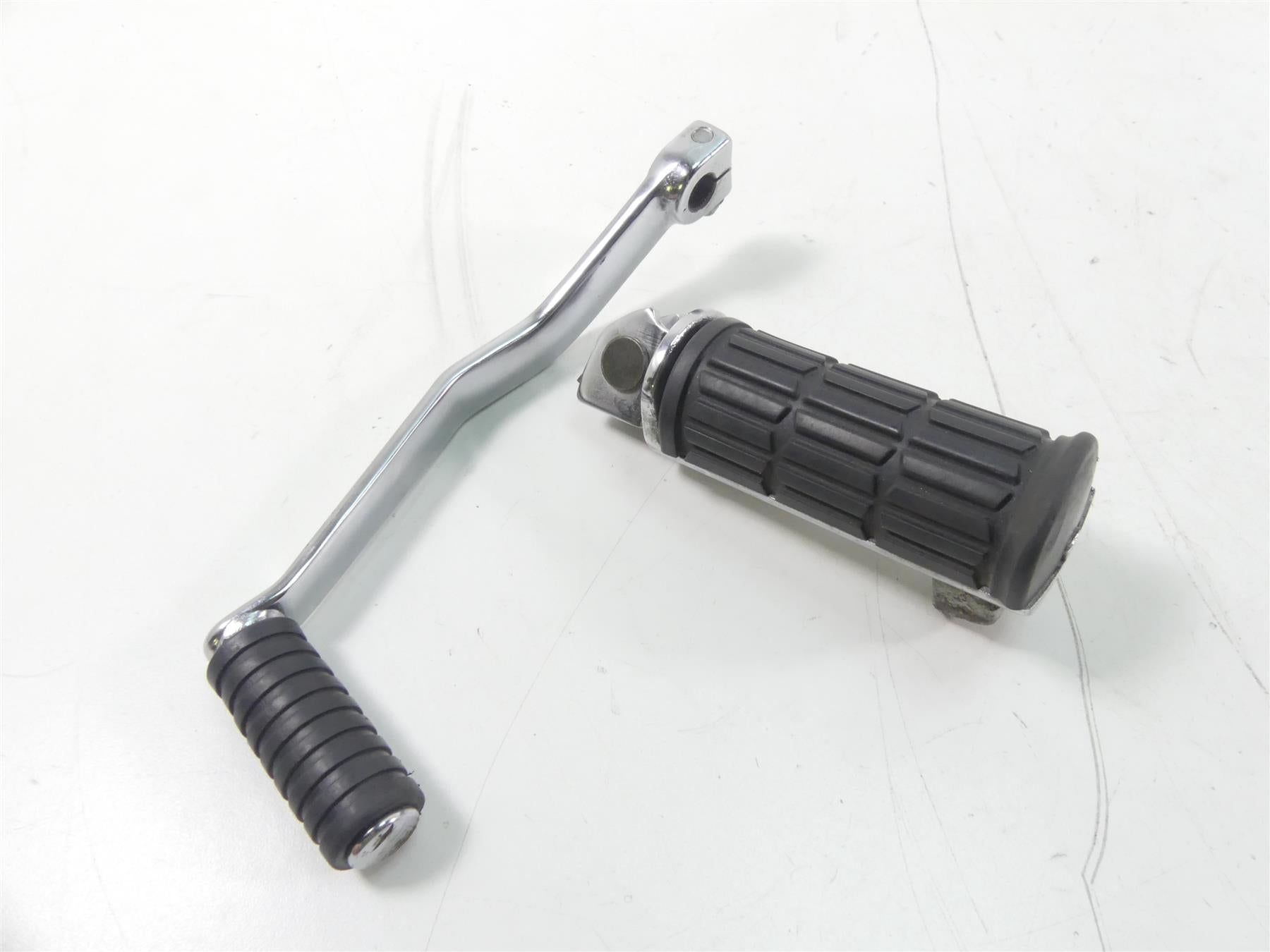 2004 Kawasaki VN1600 Meanstreak Front Left Footpeg & Shifter Set 34003-0036 {{ shop.shopifyCountryName }} - Mototech271
