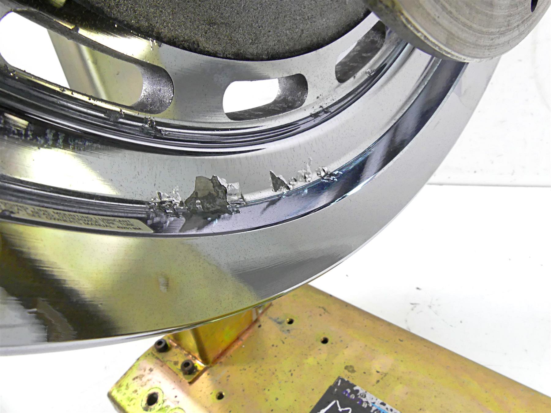 1997 Harley Sportster XL1200 C Straight 16x3 Rear Wheel Rim 41013-95 {{ shop.shopifyCountryName }} - Mototech271
