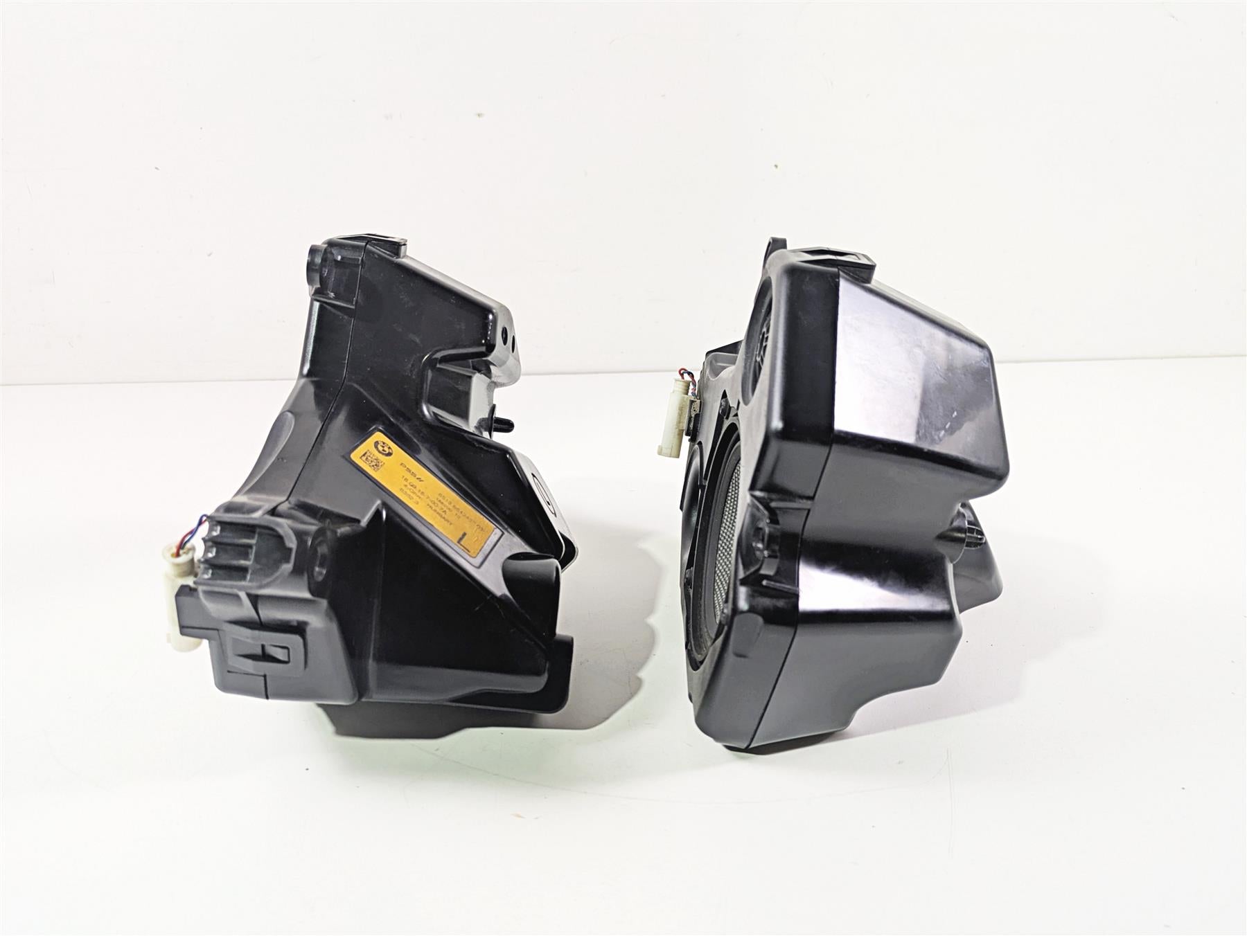 2016 BMW R1200RT K52 Front Audio Radio Speaker Set 65138543457 65138543458 {{ shop.shopifyCountryName }} - Mototech271