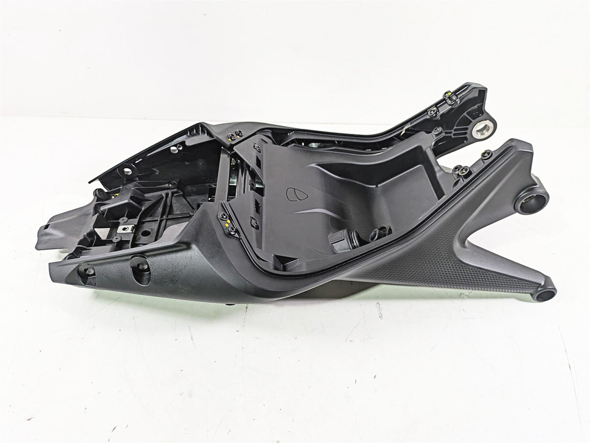 2023 Ducati Monster 937 SP Rear Left Right Subframe Set L 46910422B R 46910432B {{ shop.shopifyCountryName }} - Mototech271