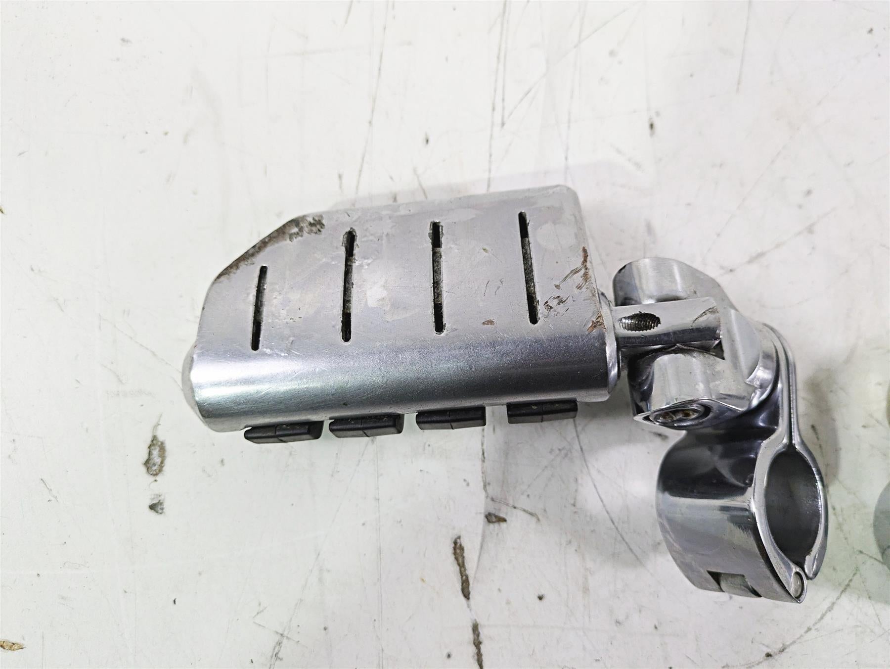 2002 Honda GL1500 CD Valkyrie Deluxe Chrome Highway Foot Rest Peg Set {{ shop.shopifyCountryName }} - Mototech271