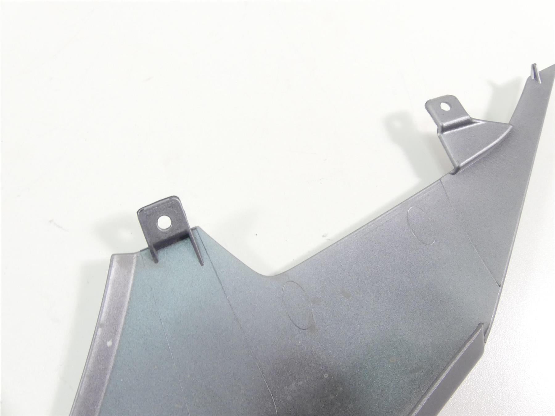 2021 Aprilia Tuono 660 Right Oem Trail Cover Fairing Cowl 2B006647 {{ shop.shopifyCountryName }} - Mototech271