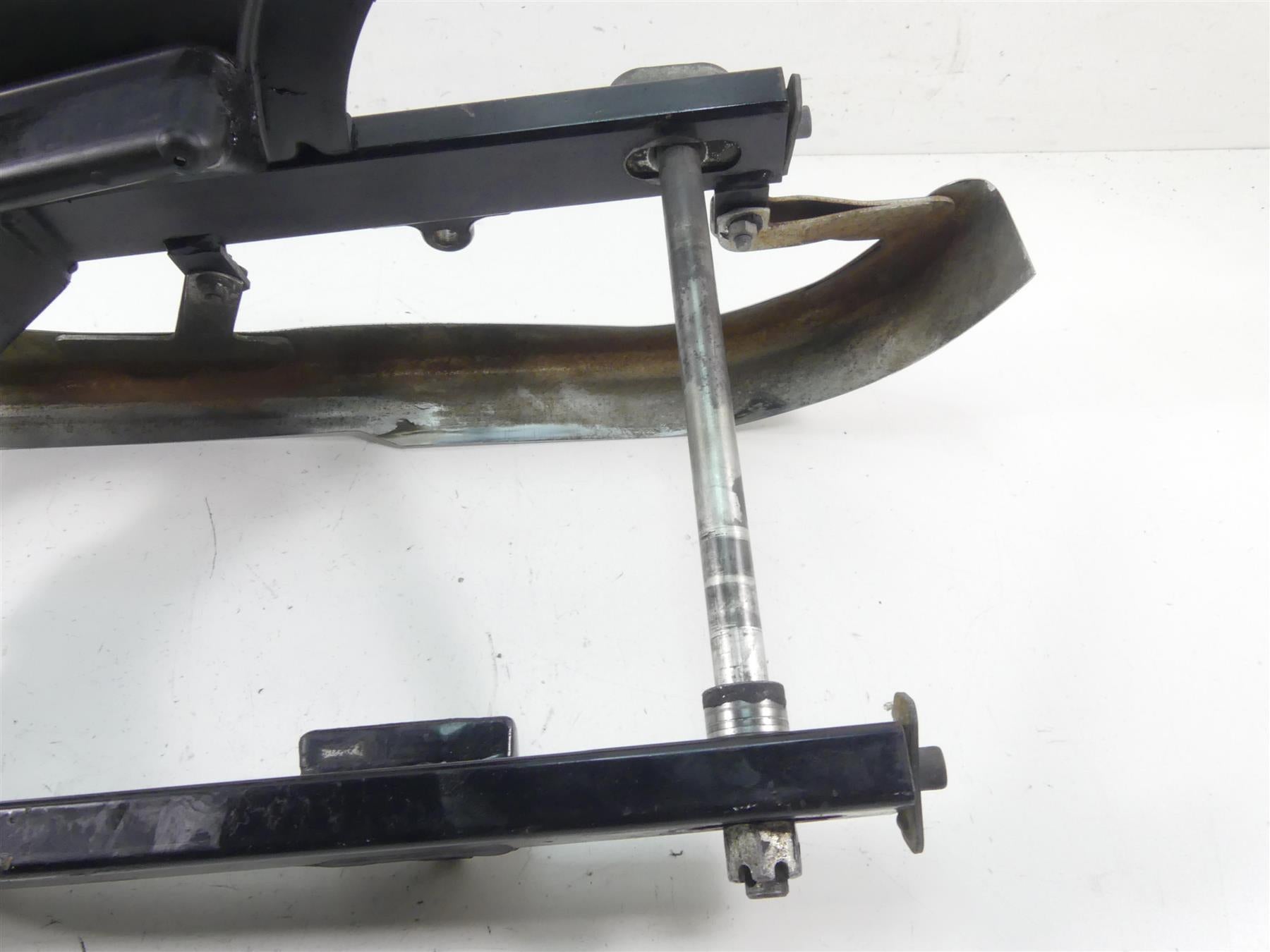 1998 Harley Dyna FXDL Low Rider Rear Swingarm Swing Arm + 3/4" Axle 47820-90A {{ shop.shopifyCountryName }} - Mototech271