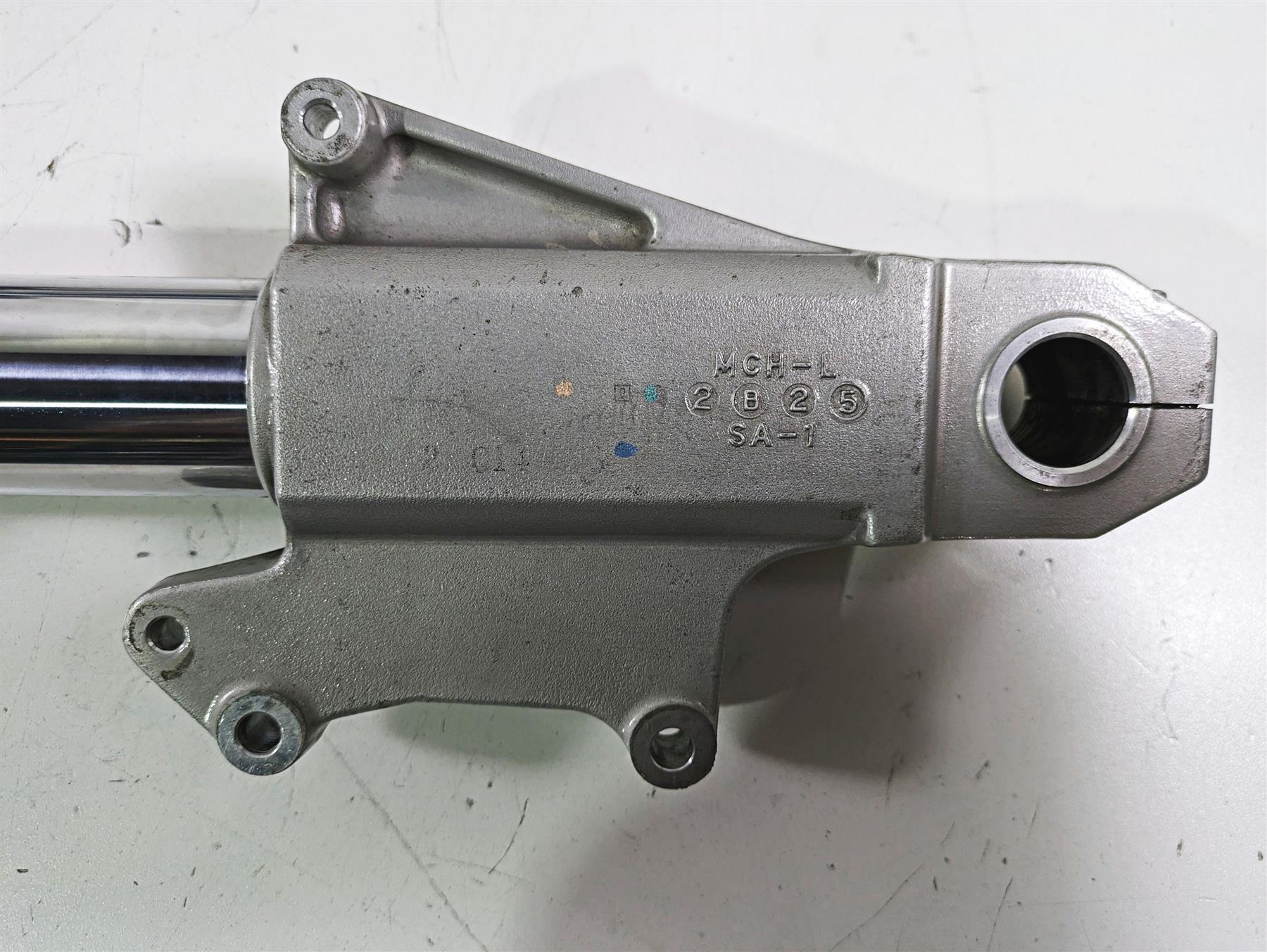 2002 Honda VTX1800 Retro Showa Front Fork Leg Set 51400-MCV-003 51500-MCV-003 {{ shop.shopifyCountryName }} - Mototech271