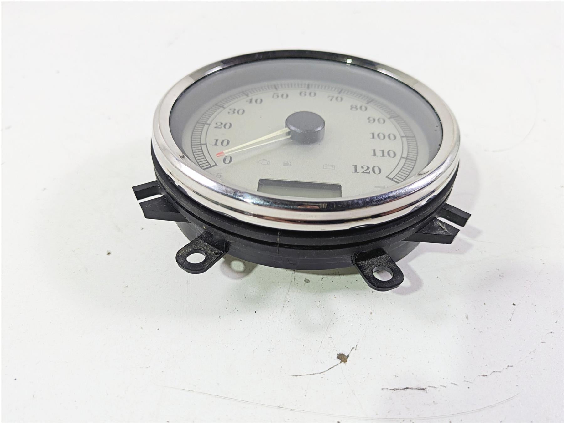 2011 Harley FXDC Dyna Super Glide Speedometer Gauge Instrument 32K 67096-09 {{ shop.shopifyCountryName }} - Mototech271