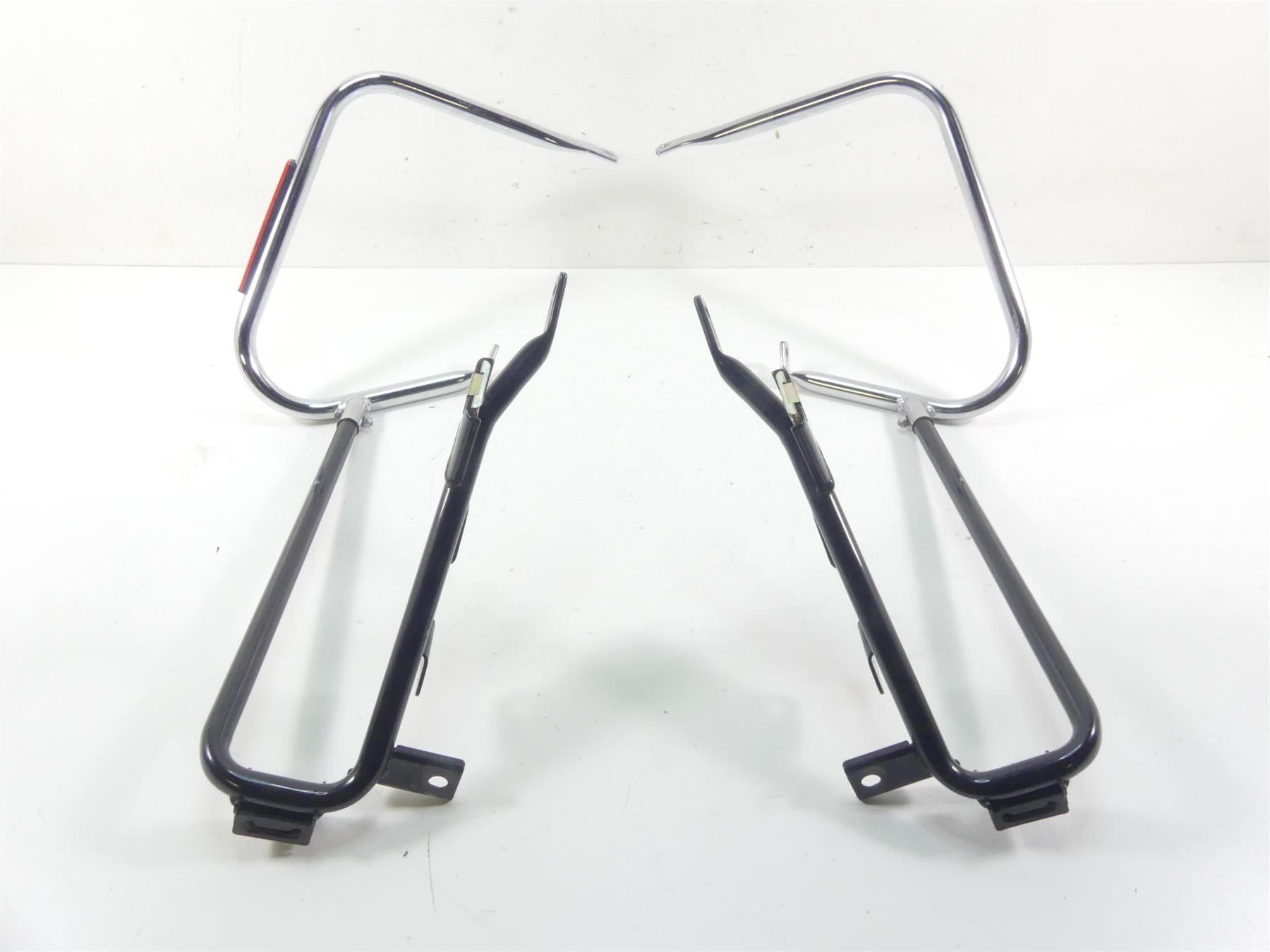 2009 Harley FLHTCU SE4 CVO E-Glide Saddlebag Rail Guard Set 49194-09A 90781-09A