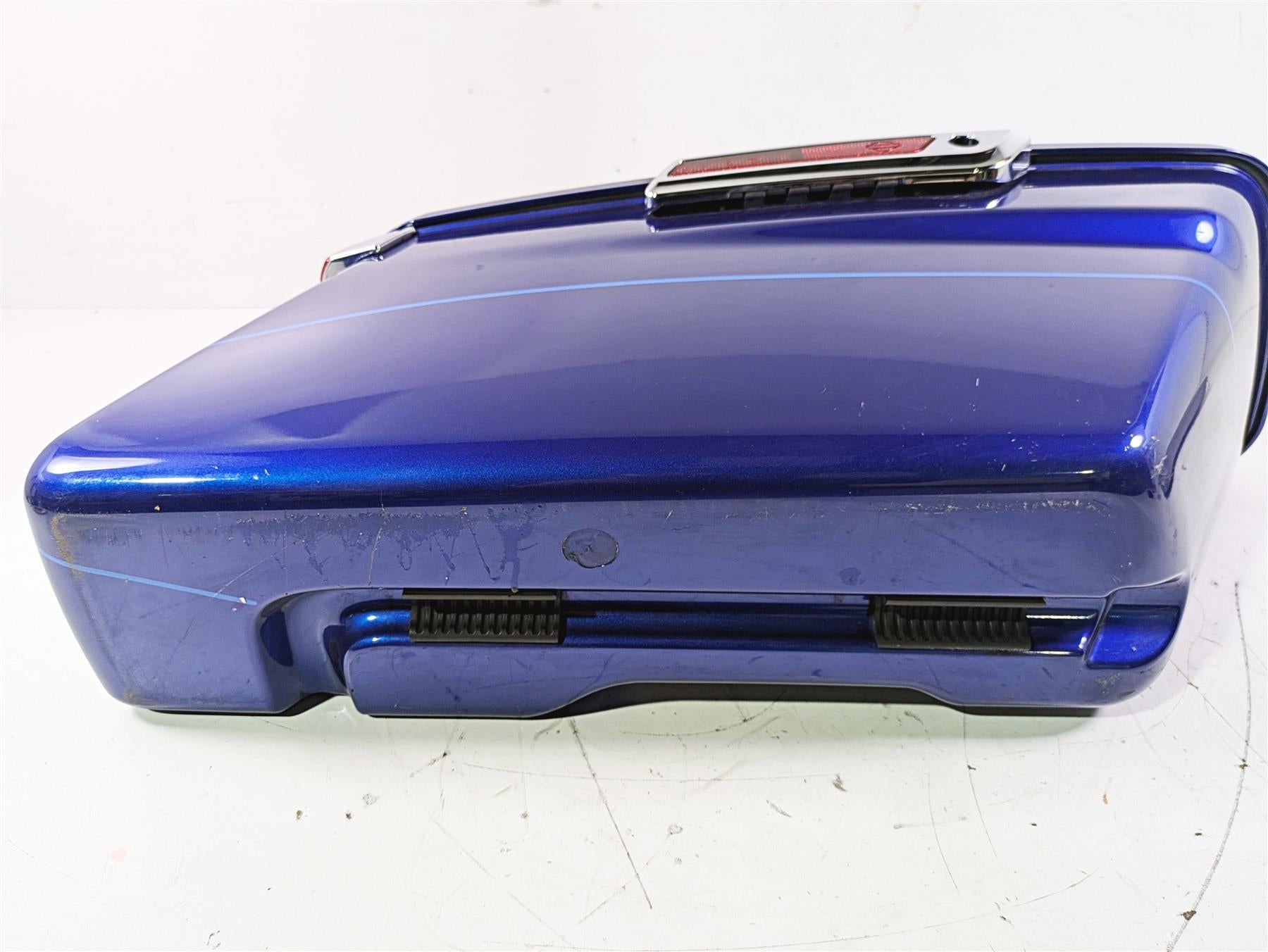 2015 Harley Touring FLHTKL E -Glide Low Right Saddlebag Superior Blue 90200412 {{ shop.shopifyCountryName }} - Mototech271