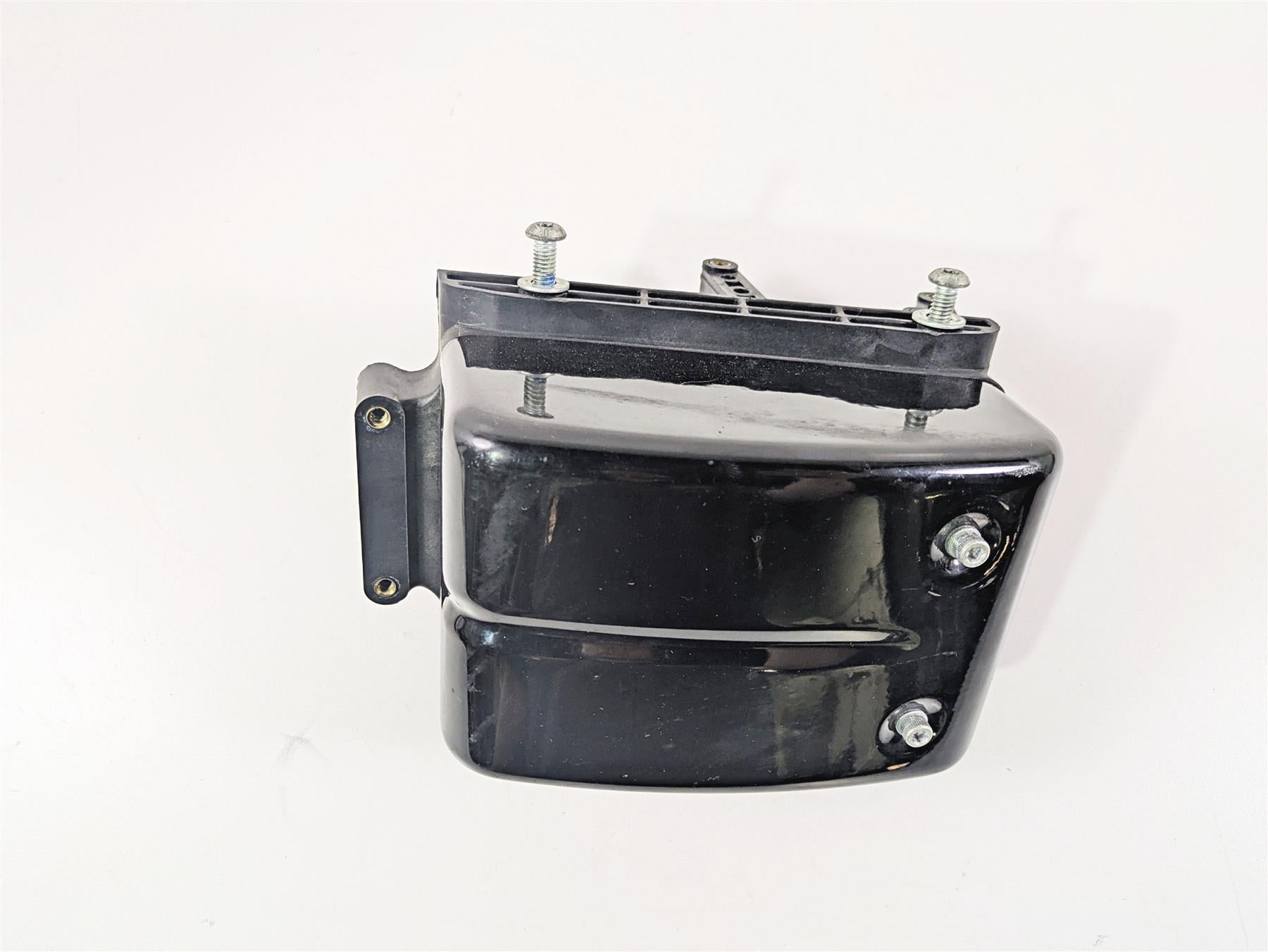 2009 Harley FXDC Dyna Super Glide Electric Holder Tray Carrier & Cover 70367-04