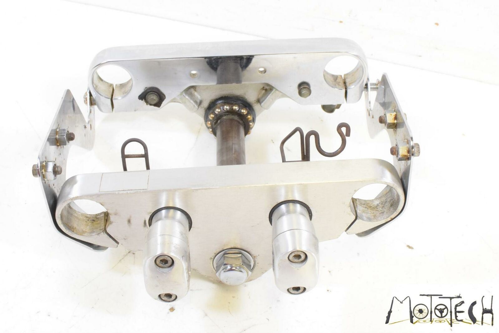 2004 Yamaha XVS650 V-Star Custom Upper Lower Triple Tree Set {{ shop.shopifyCountryName }} - Mototech271