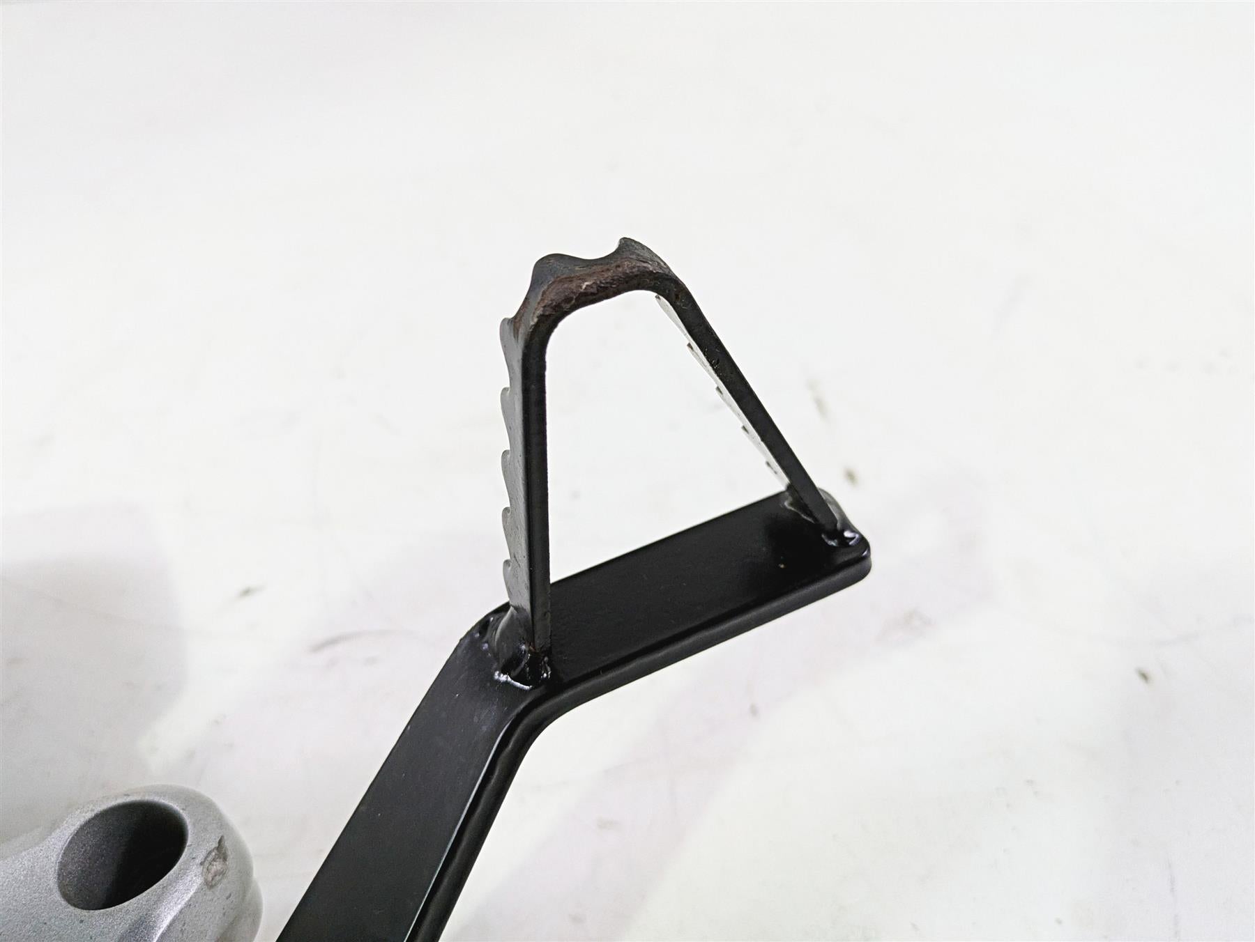 2013 Triumph Tiger 1215 Explorer Right Front Footpeg & Brake Pedal T2080788 {{ shop.shopifyCountryName }} - Mototech271