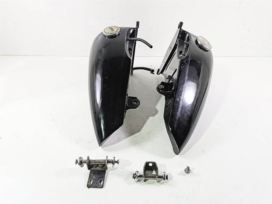 2002 Big Dog Pitbull Clean Left & Right Fuel Gas Petrol Split Tank {{ shop.shopifyCountryName }} - Mototech271