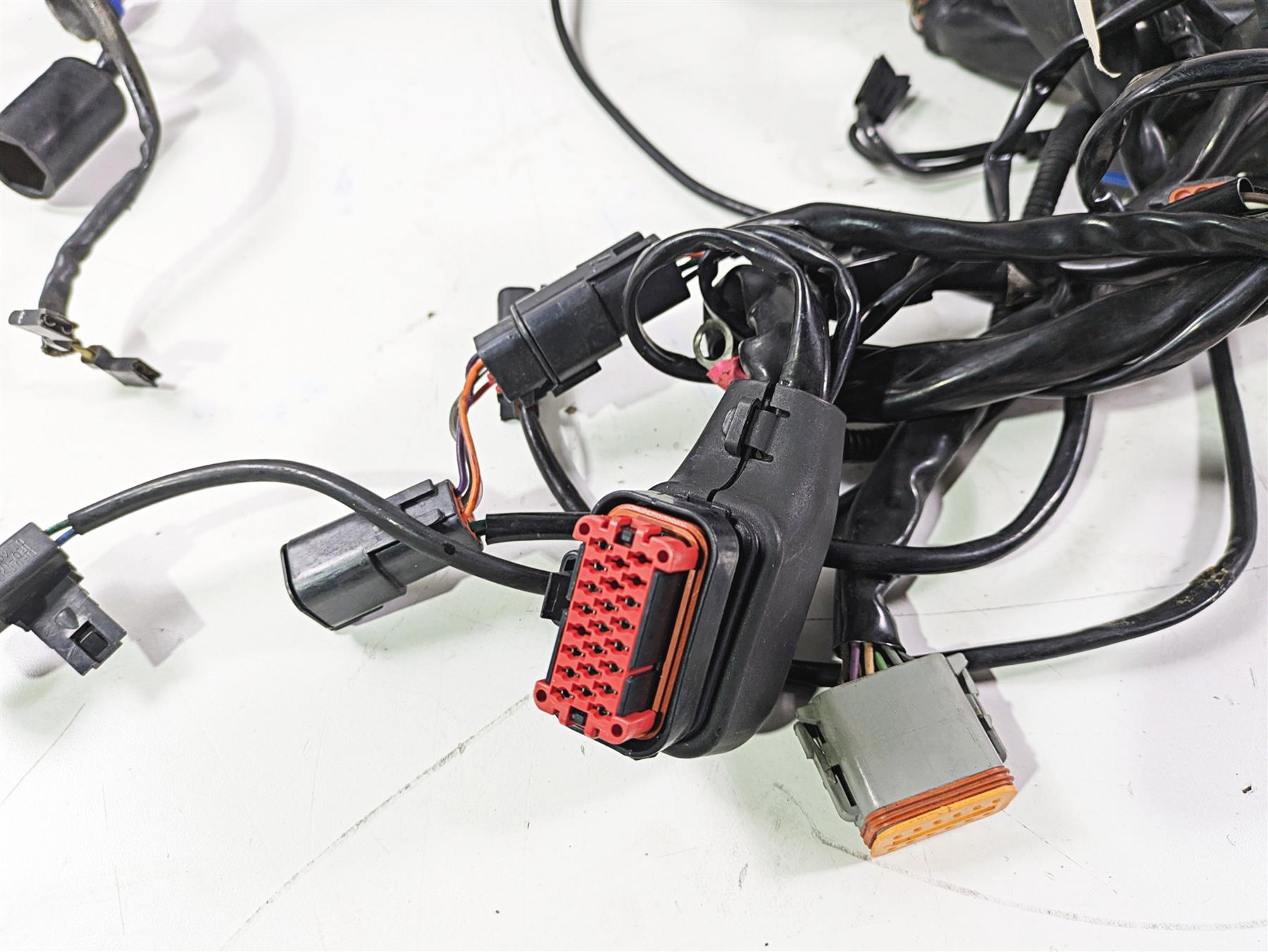 2007 Harley Touring FLHTCU SE CVO E-Glide Main Wiring Harness Loom 70992-07 {{ shop.shopifyCountryName }} - Mototech271