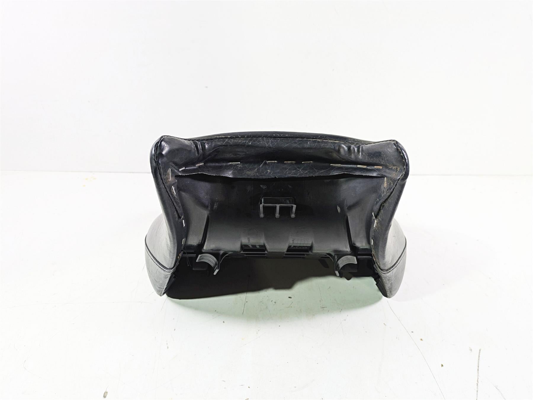 2002 Honda V-Twin VTX1800 C Front Rider Seat Saddle 77200-MCH-000 {{ shop.shopifyCountryName }} - Mototech271