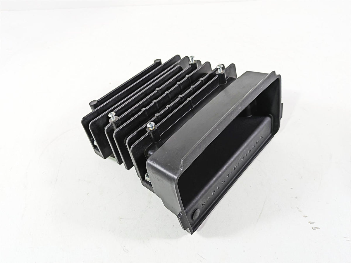 2020 Harley Touring FLHT Electra Glide Center Glove Storage Box 76000136 {{ shop.shopifyCountryName }} - Mototech271