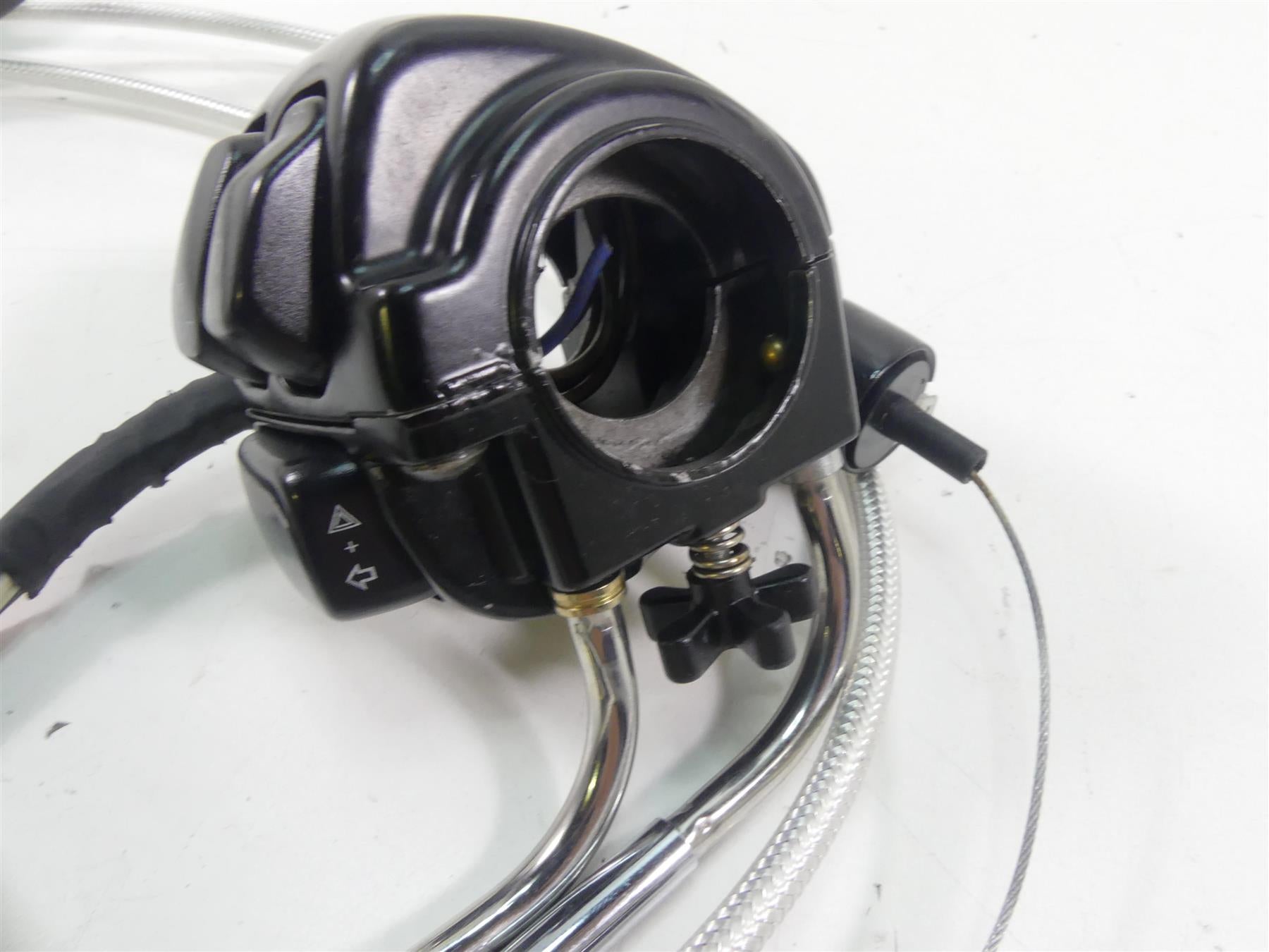 2005 Harley Touring FLHRSI Road King Right Hand Control Switch - Read 71589-96B {{ shop.shopifyCountryName }} - Mototech271