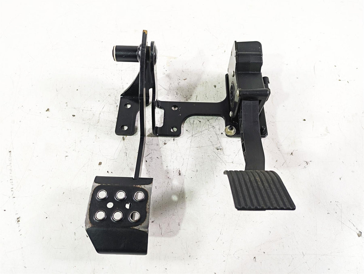 2020 Polaris RZR XP 1000 Turbo Brake & Accelerate Pedal Set 1019105 4014042 {{ shop.shopifyCountryName }} - Mototech271