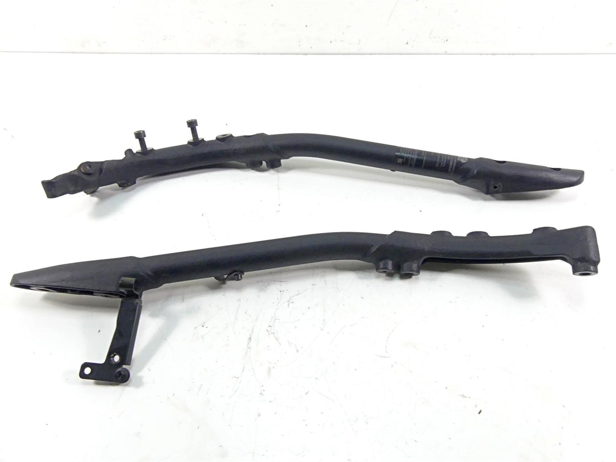 2019 Indian Chieftain Classic Front Frame Down Tube Rail Set 1018969 1018970 {{ shop.shopifyCountryName }} - Mototech271