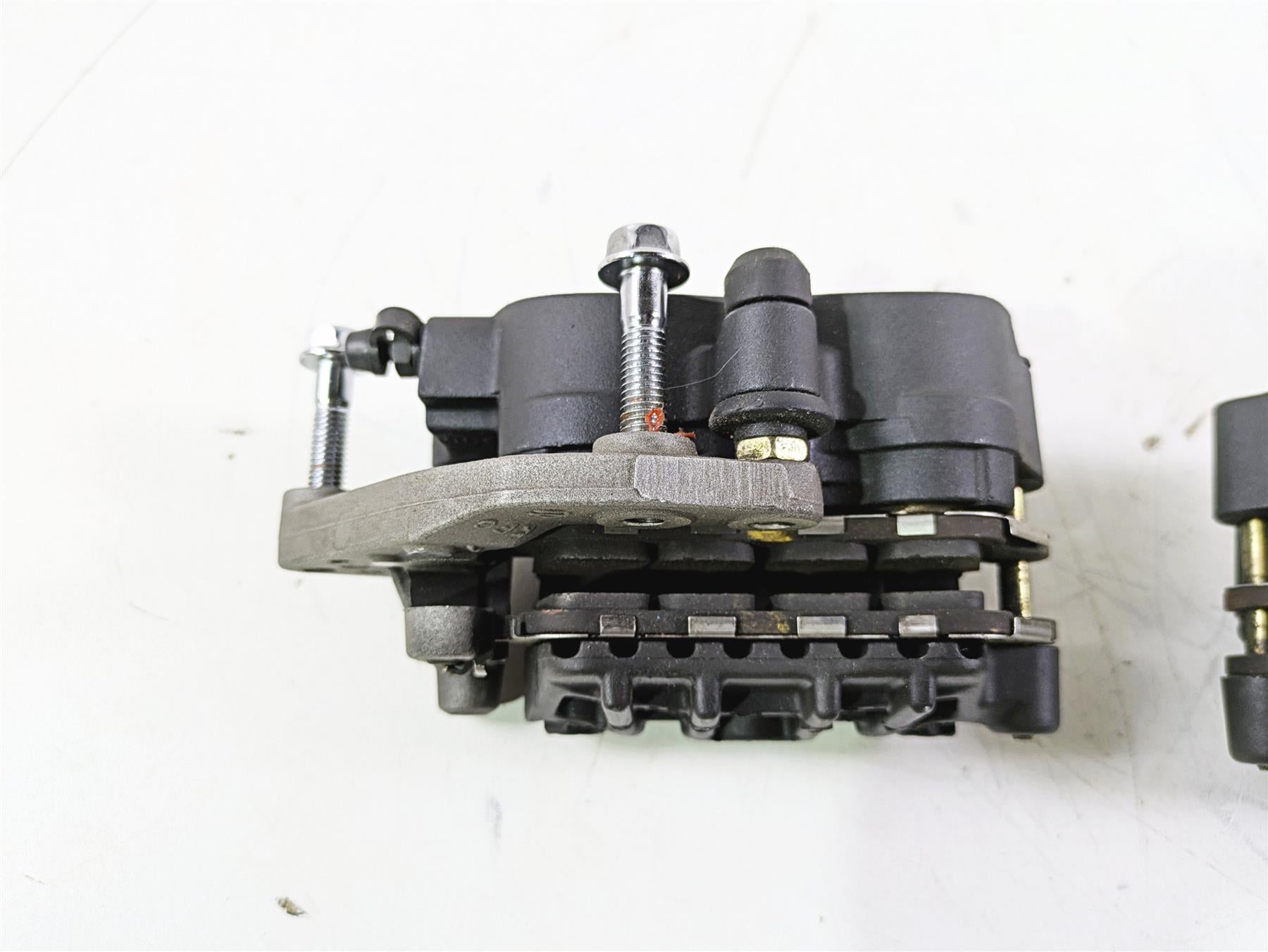 2002 Honda V-Twin VTX1800 C Front Brake Calipers Nissin 6 Piston 45150-MCH-006 {{ shop.shopifyCountryName }} - Mototech271