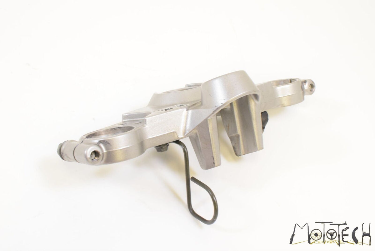 2005 Kawasaki ZZR1200 ZX1200 Ninja Upper Triple Tree Steering Clamp 44039-0007 {{ shop.shopifyCountryName }} - Mototech271