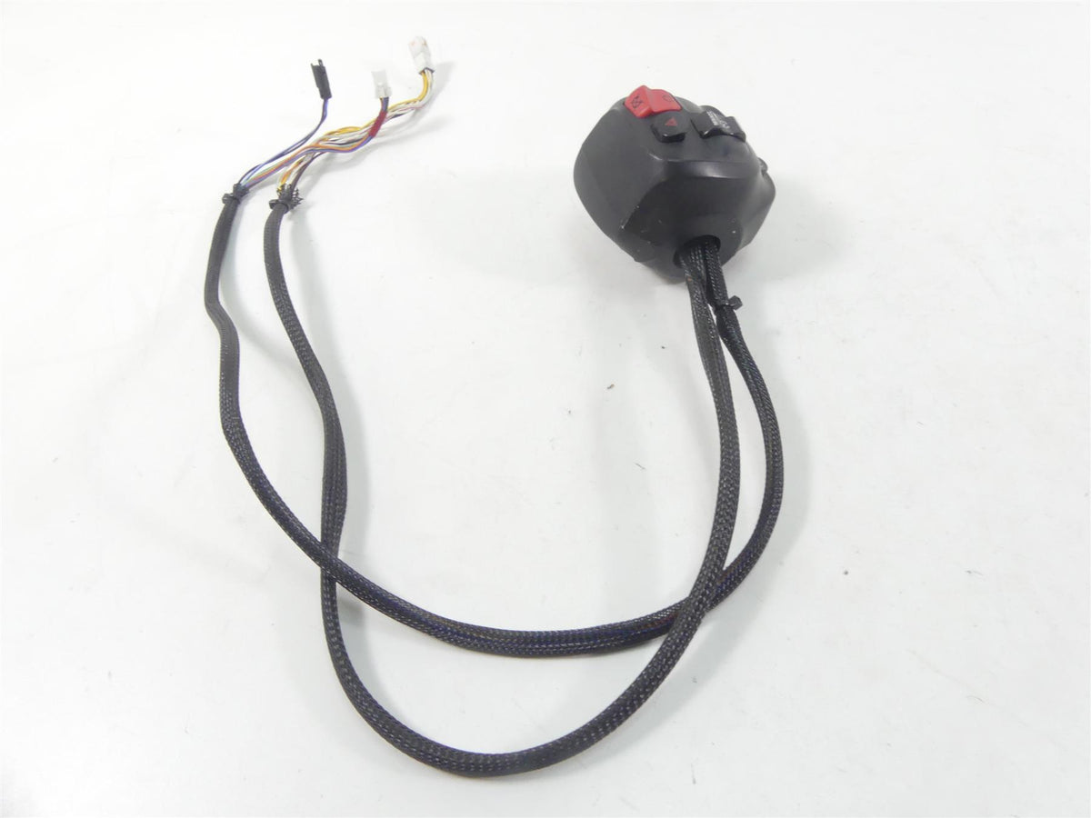 2016 Indian Chieftain Dark Horse Right Start Stop Cruise Control Switch 2413027 {{ shop.shopifyCountryName }} - Mototech271