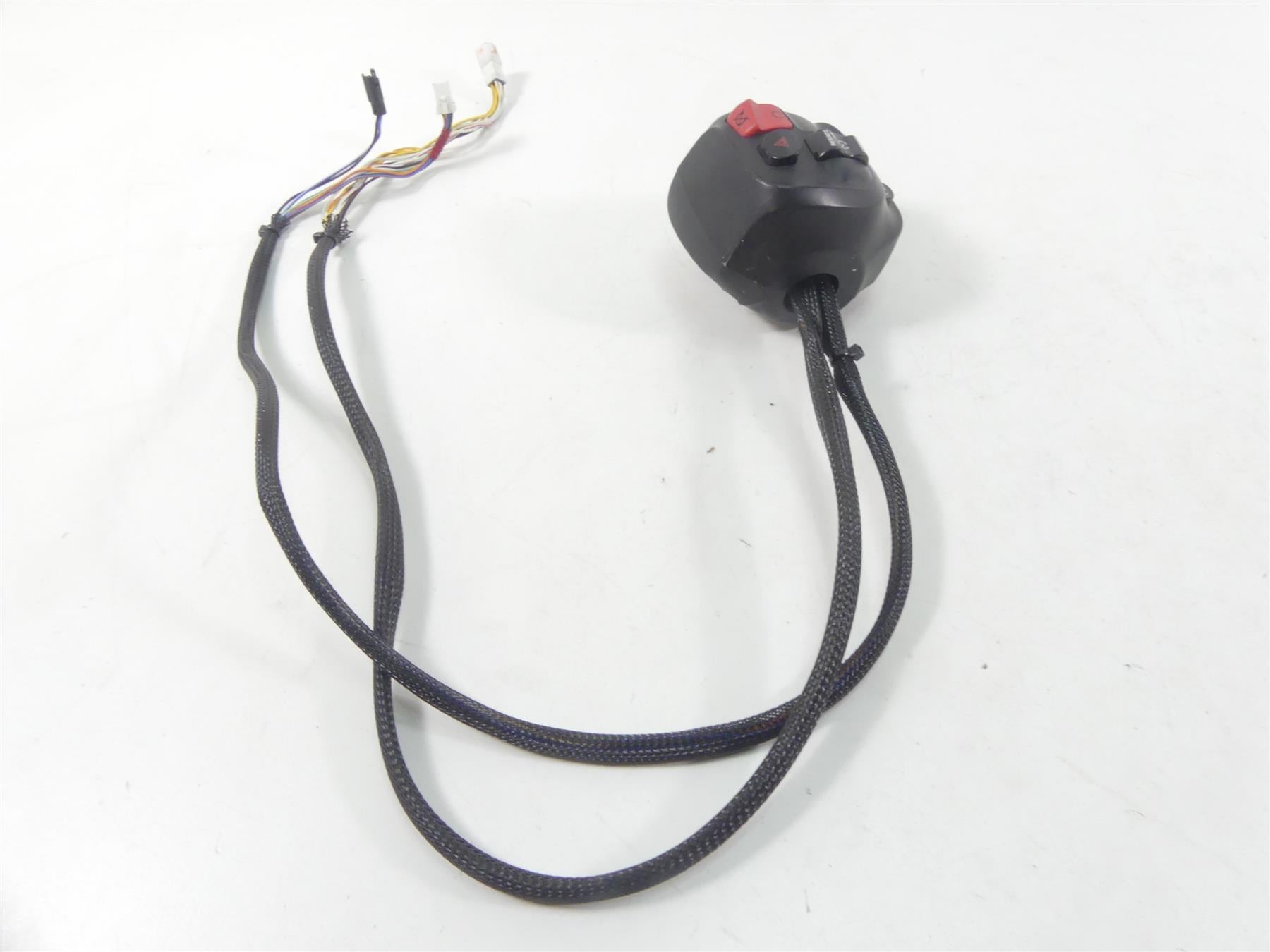 2016 Indian Chieftain Dark Horse Right Start Stop Cruise Control Switch 2413027 {{ shop.shopifyCountryName }} - Mototech271