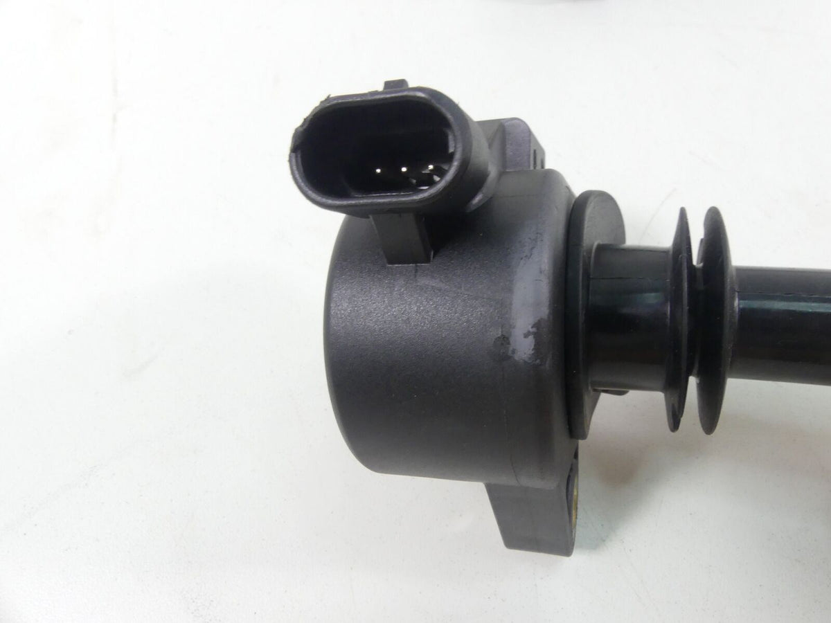 2015 Harley VRSCF Muscle V-Rod Ignition Coils Stick Coil Set 32477-01A {{ shop.shopifyCountryName }} - Mototech271