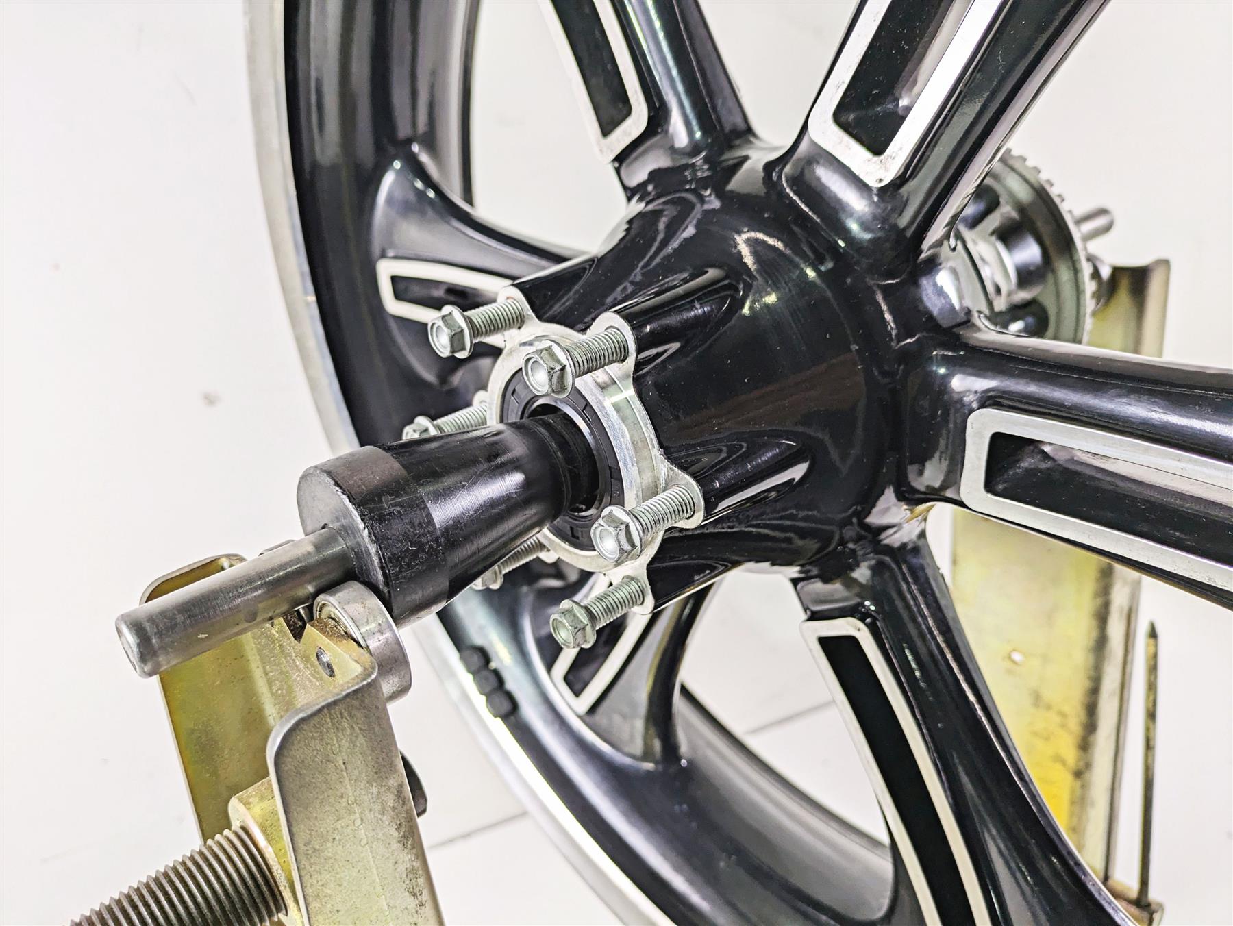 2012 Victory Cross Country Straight 18x3.5 Front Wheel Rim 1521383 {{ shop.shopifyCountryName }} - Mototech271