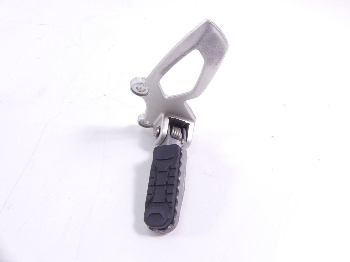 2018 BMW R nineT Urban GS K33 Left Rider Front Foot Peg Footpeg 46718558717 {{ shop.shopifyCountryName }} - Mototech271