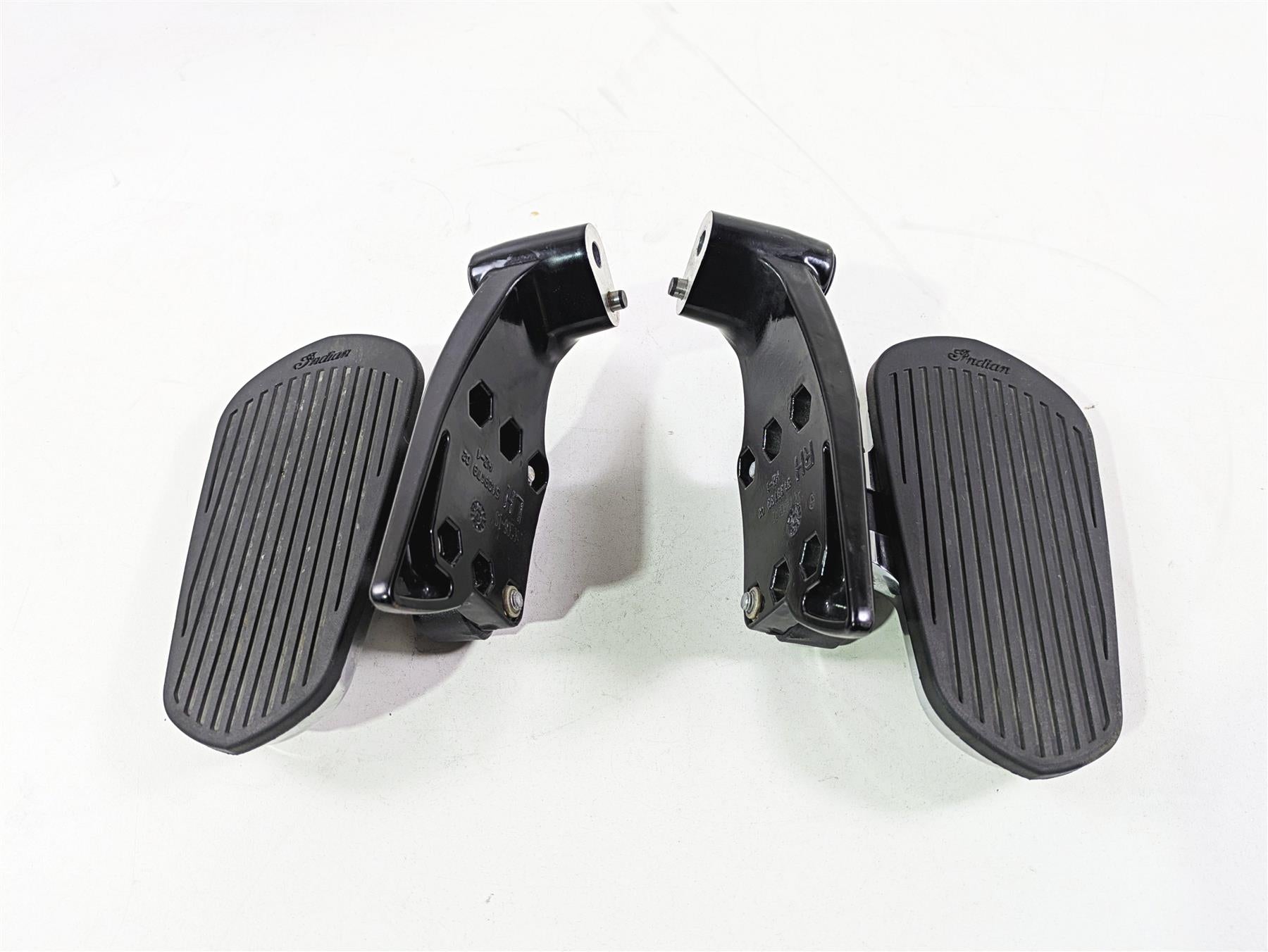 2017 Indian Chieftain Limited Rear Passenger Floor Board Set 5139179 5139180 {{ shop.shopifyCountryName }} - Mototech271