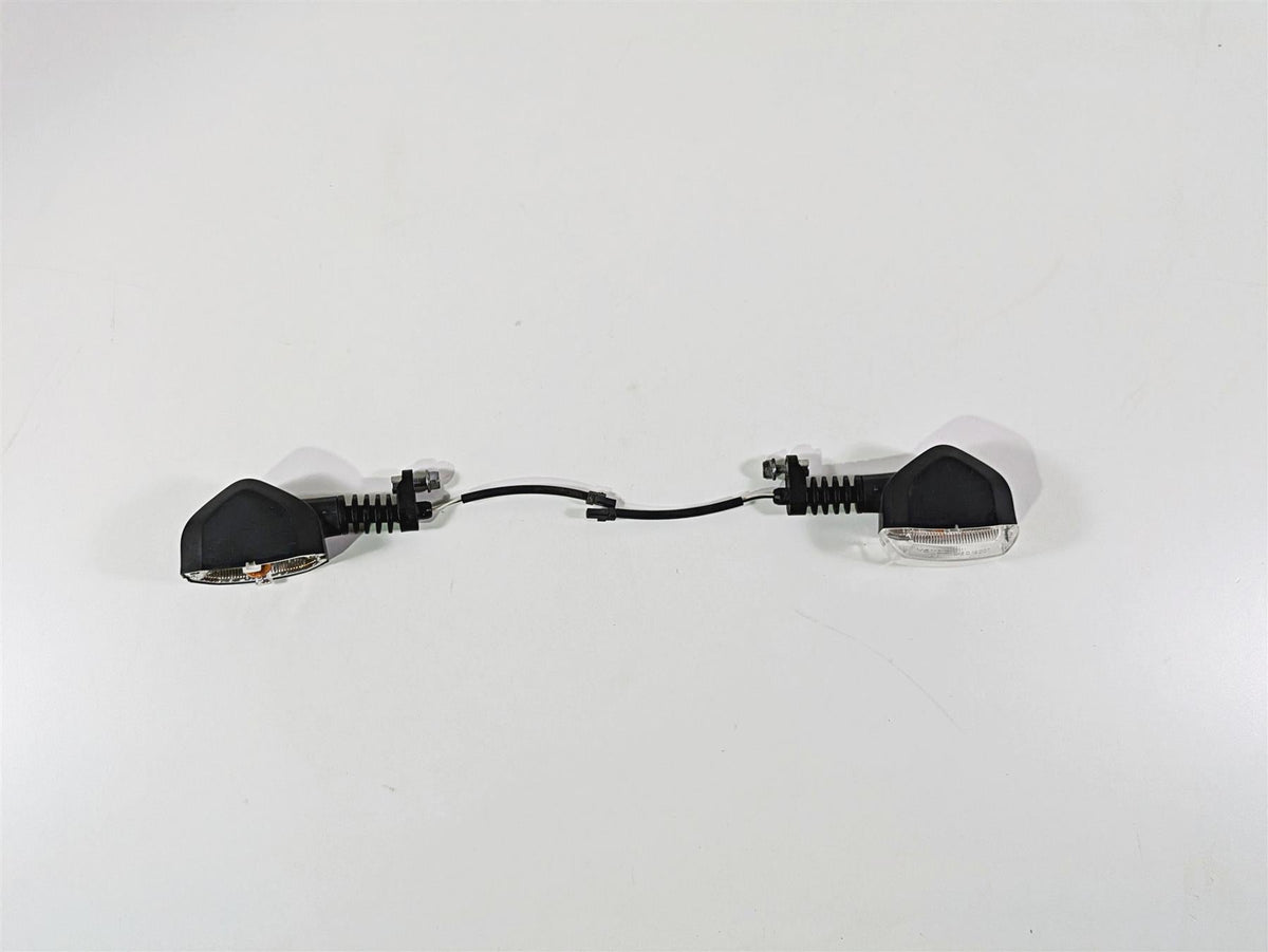2015 Triumph Tiger Explorer XC Front Blinker Turn Signal Set - Read T2704205 {{ shop.shopifyCountryName }} - Mototech271