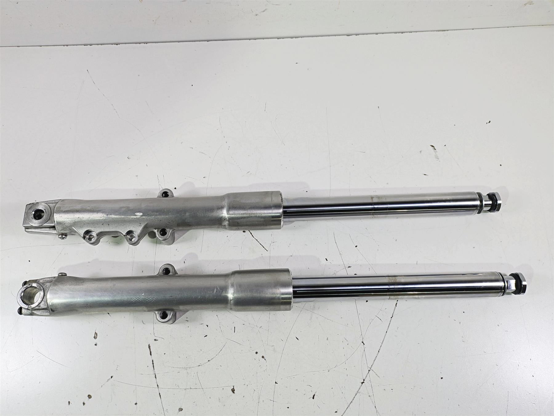 2016 Harley FLSTC Softail Heritage Showa Front Fork Leg Set 45915-08A 45916-07A {{ shop.shopifyCountryName }} - Mototech271
