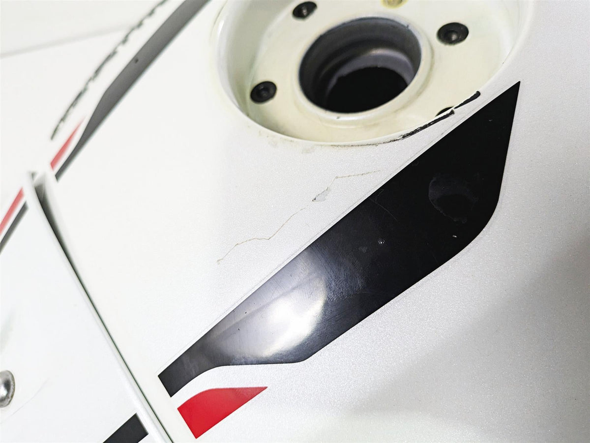 2019 Triumph Speed Triple RS 1050 Fuel Gas Petrol Tank - Little Dents T2401393 {{ shop.shopifyCountryName }} - Mototech271