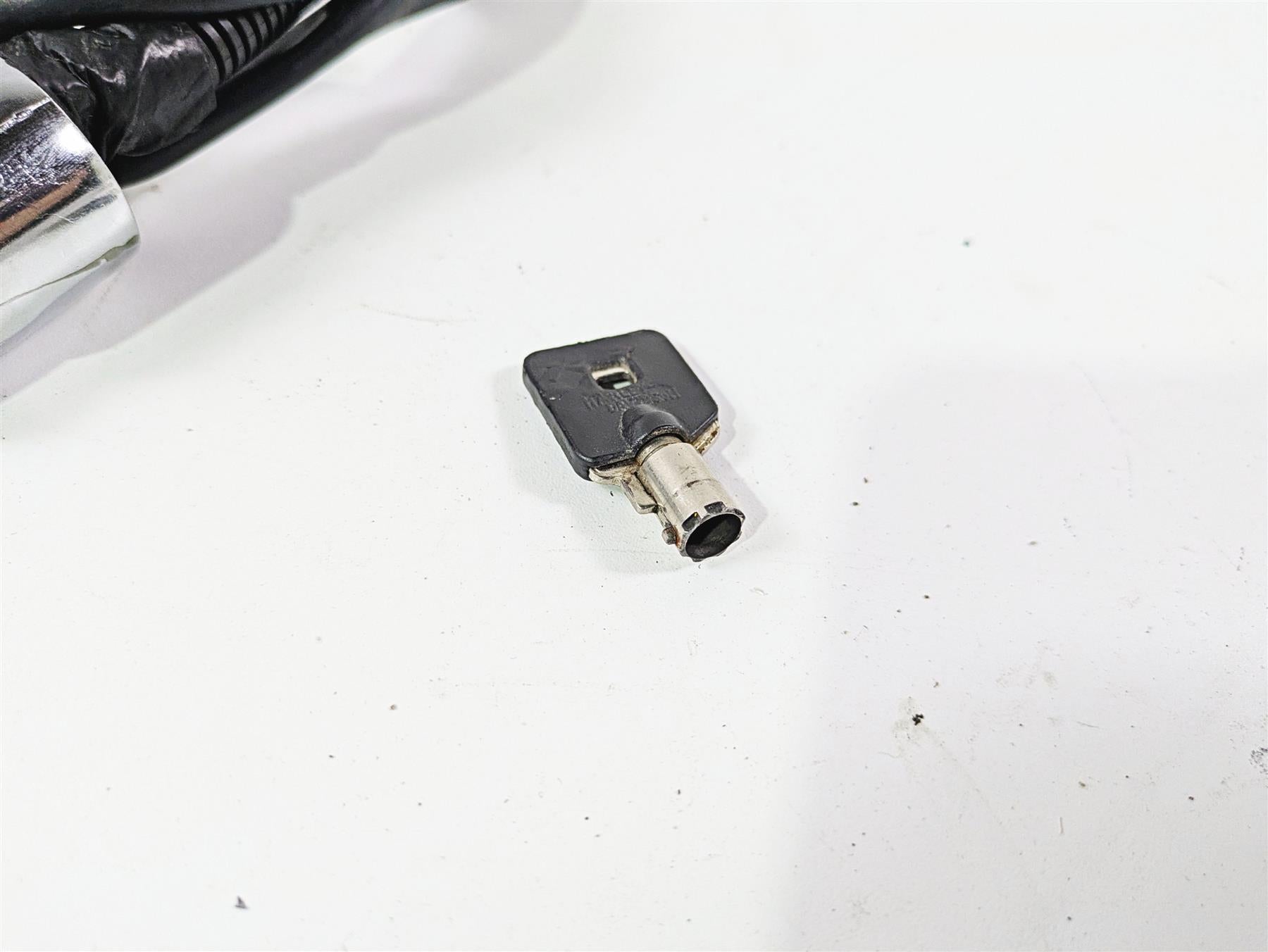 2008 Harley FXCWC Softail Rocker Ignition Switch Key Lock Set - Read 71792-08 {{ shop.shopifyCountryName }} - Mototech271