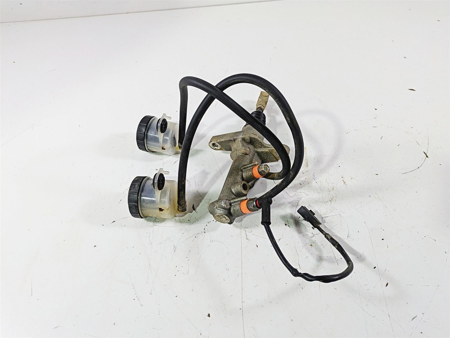 2022 Can-Am Defender XMR HD10 Brembo Main Brake Master Cylinder 705601863 {{ shop.shopifyCountryName }} - Mototech271